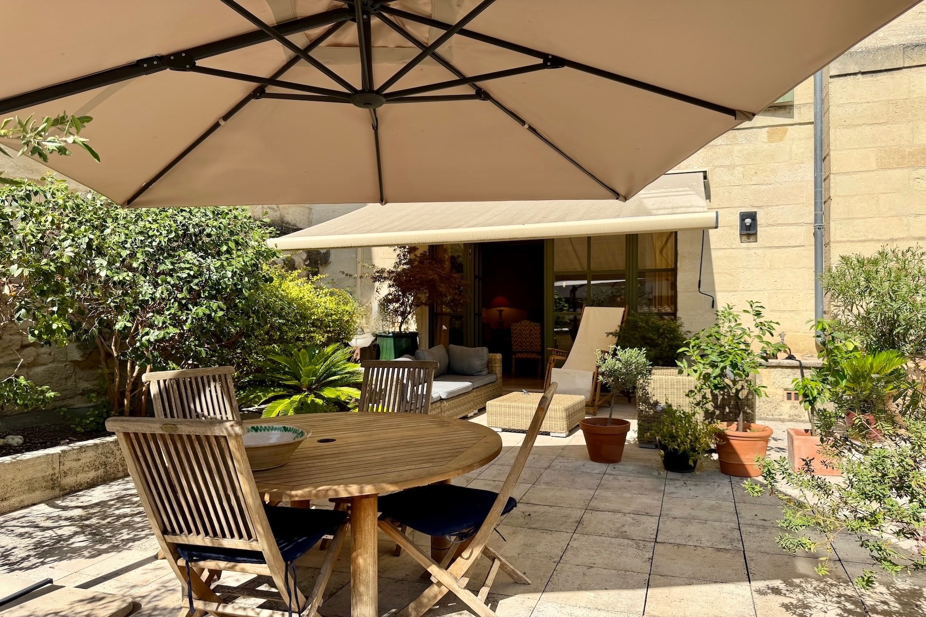 Exceptional Apartment with Garden Terrace in a Historic Mansion in Uzès - 物件實景