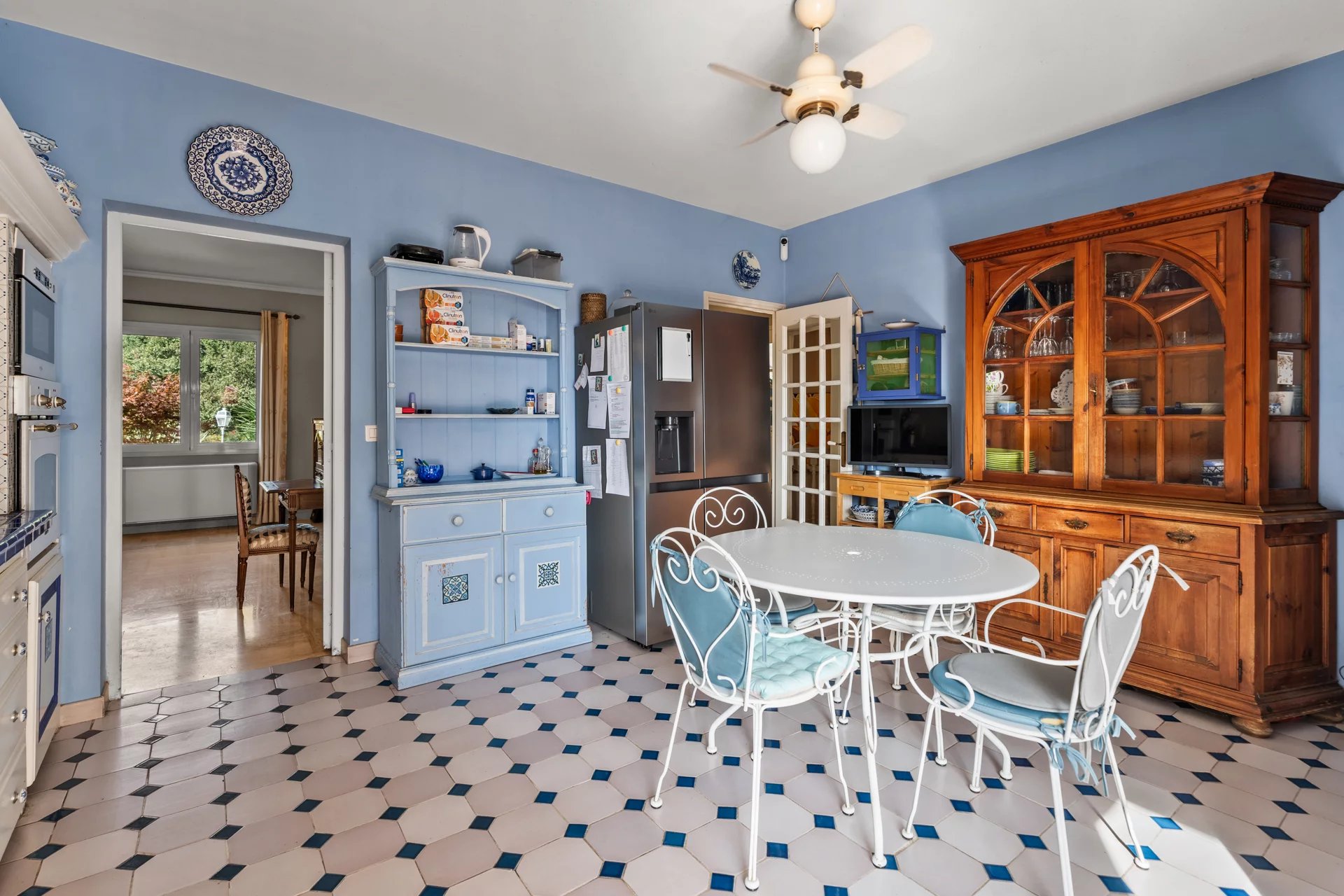 Mougins, Provence-Alpes-Côte d’Azur, 06250, FR, 6 Bedrooms Bedrooms, ,4 BathroomsBathrooms,Residential,For Sale,1987757