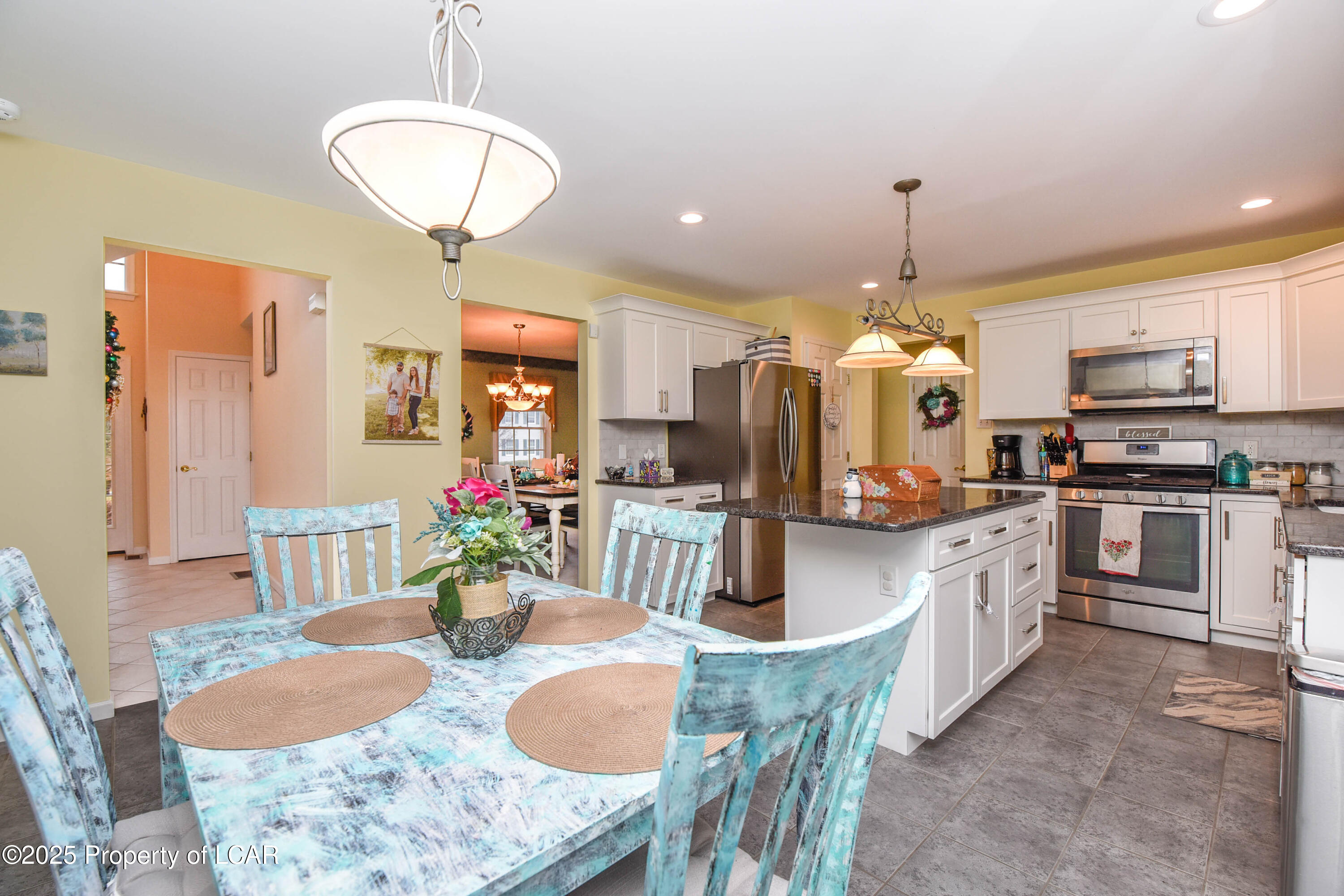 Dallas, Pennsylvania, 18612, United States, 4 Bedrooms Bedrooms, ,3 BathroomsBathrooms,Residential,For Sale,2005553