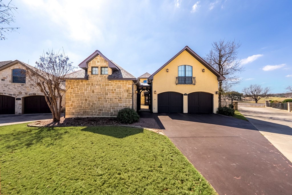 Kerrville, Texas, 78028, United States, 3 Bedrooms Bedrooms, ,3 BathroomsBathrooms,Residential,For Sale,2022585
