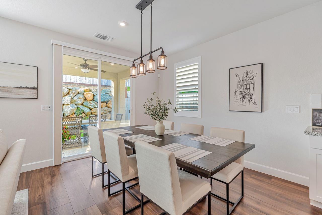 Sacramento, California, 95829, United States, 3 Bedrooms Bedrooms, ,2 BathroomsBathrooms,Residential,For Sale,1950991