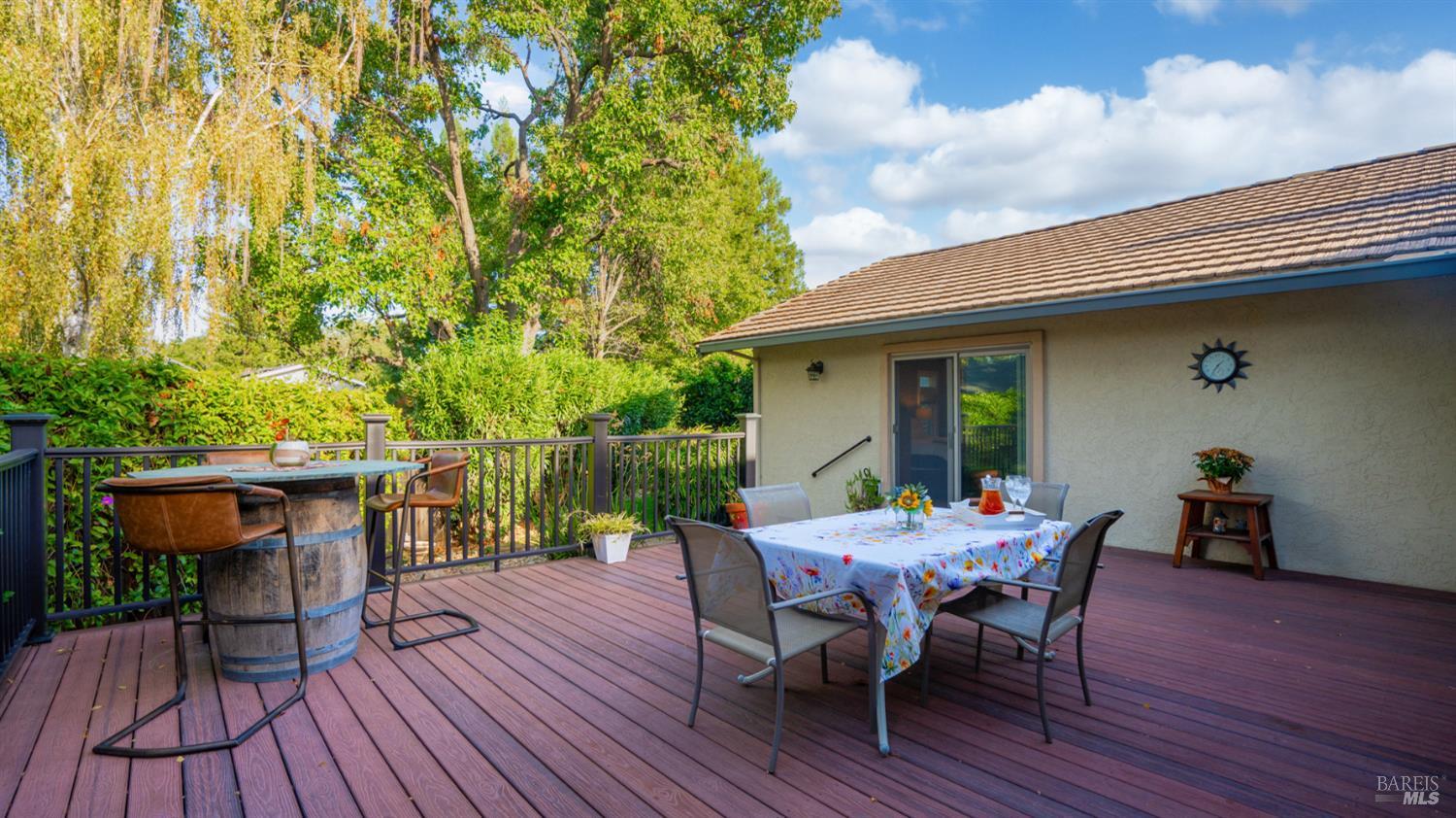 Vacaville, California, 95688, United States, 4 Bedrooms Bedrooms, ,2 BathroomsBathrooms,Residential,For Sale,1857826