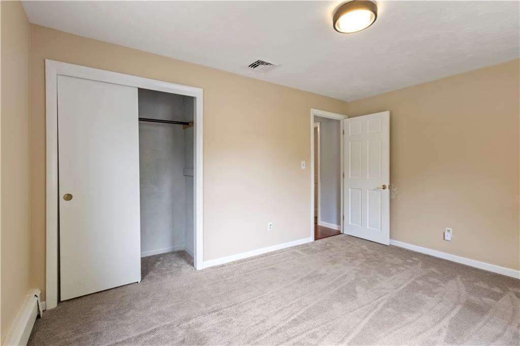 North Smithfield, Rhode Island, 02896, United States, 3 Bedrooms Bedrooms, ,3 BathroomsBathrooms,Residential,For Sale,1870589