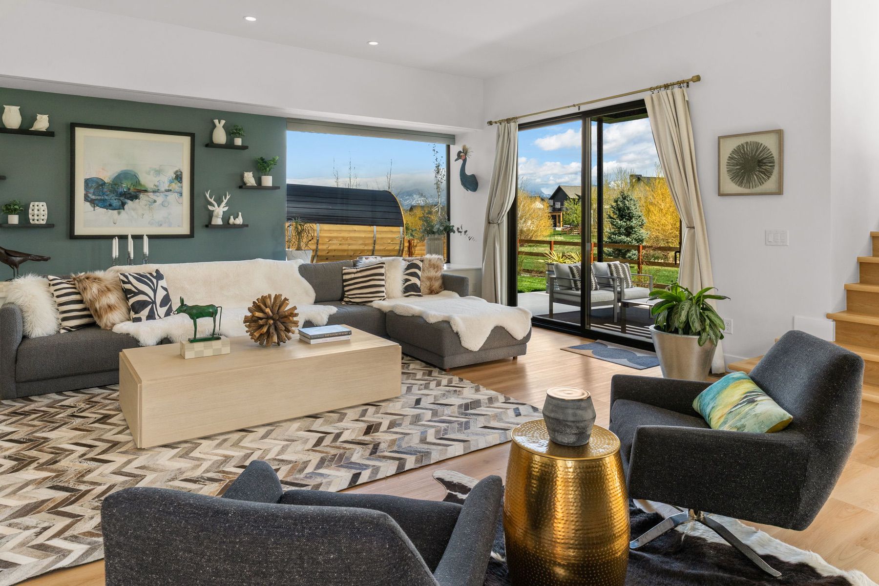  1492 Windrow Dr - 物件實景
