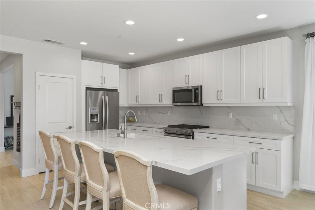 Indio, California, 92201, United States, 2 Bedrooms Bedrooms, ,3 BathroomsBathrooms,Residential,For Sale,1919673