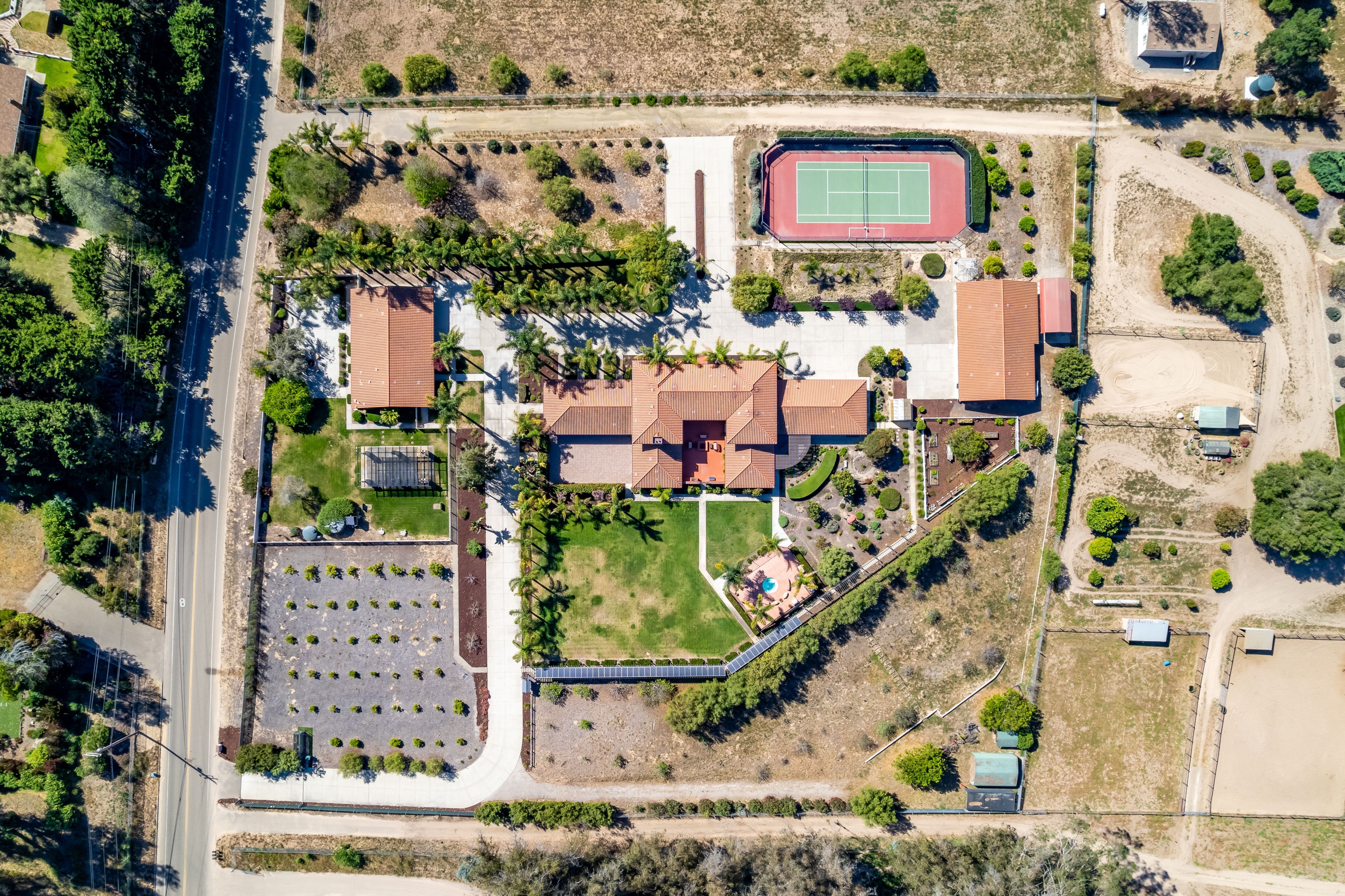  A Timeless Spanish Colonial Estate of Rare Distinction - 物件實景