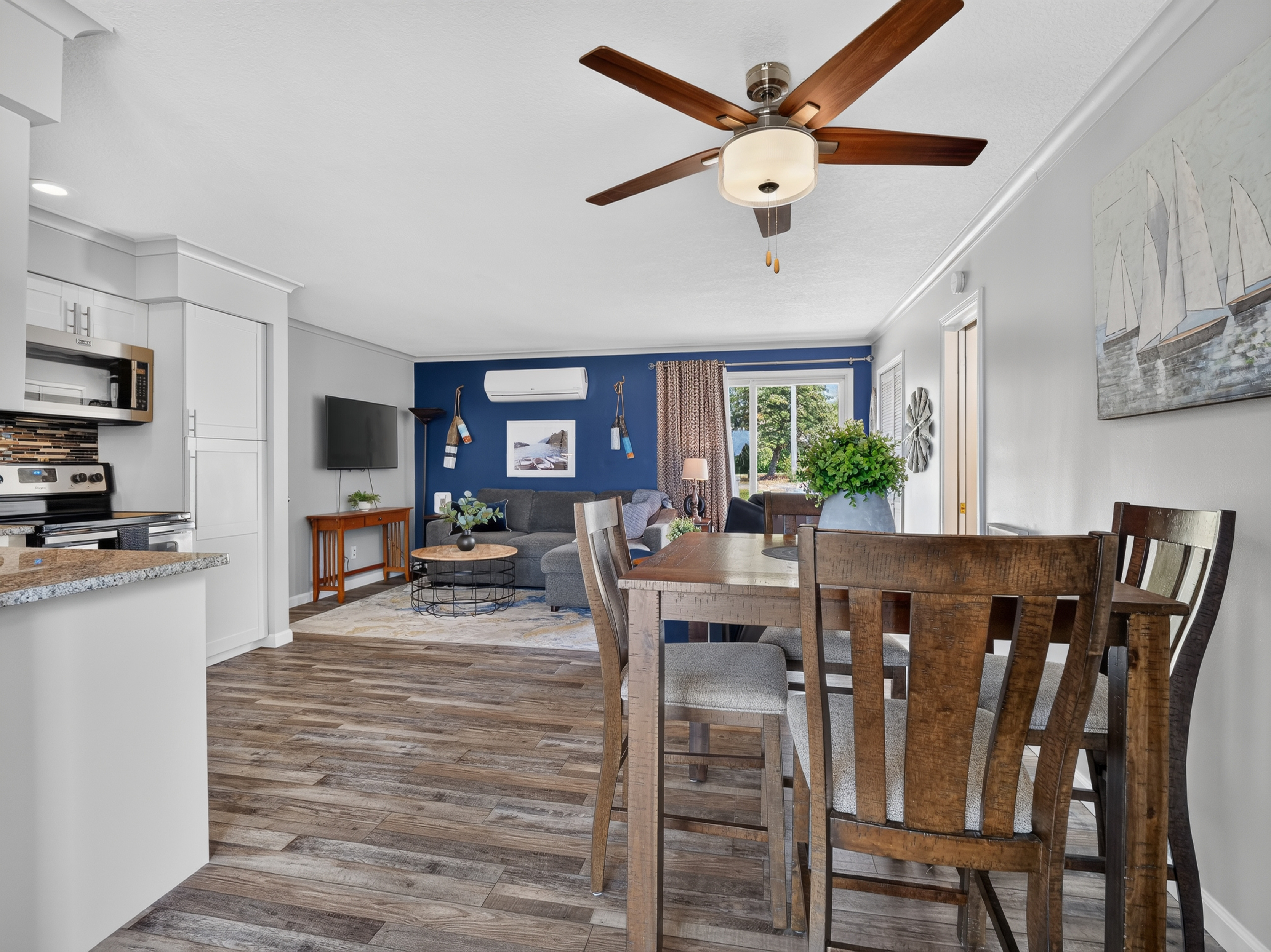  Affordable Lakefront Living on Lake Wawasee - 物件實景