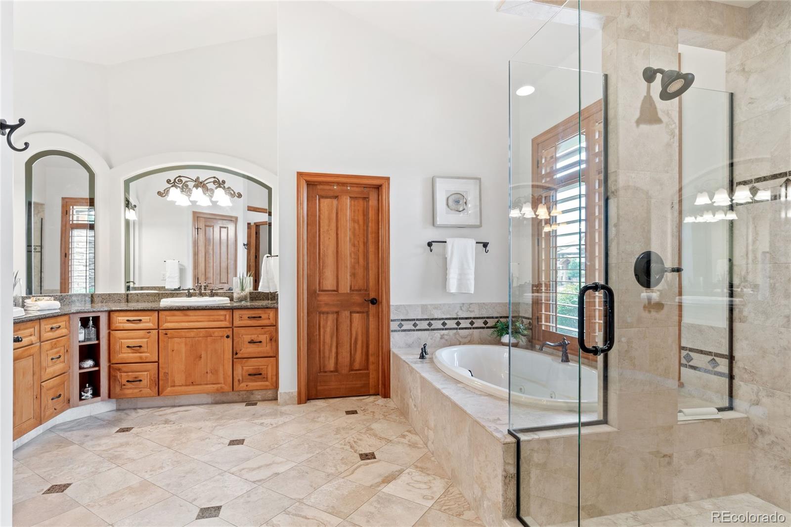 Littleton, Colorado, 80120, United States, 6 Bedrooms Bedrooms, ,7 BathroomsBathrooms,Residential,For Sale,1902050