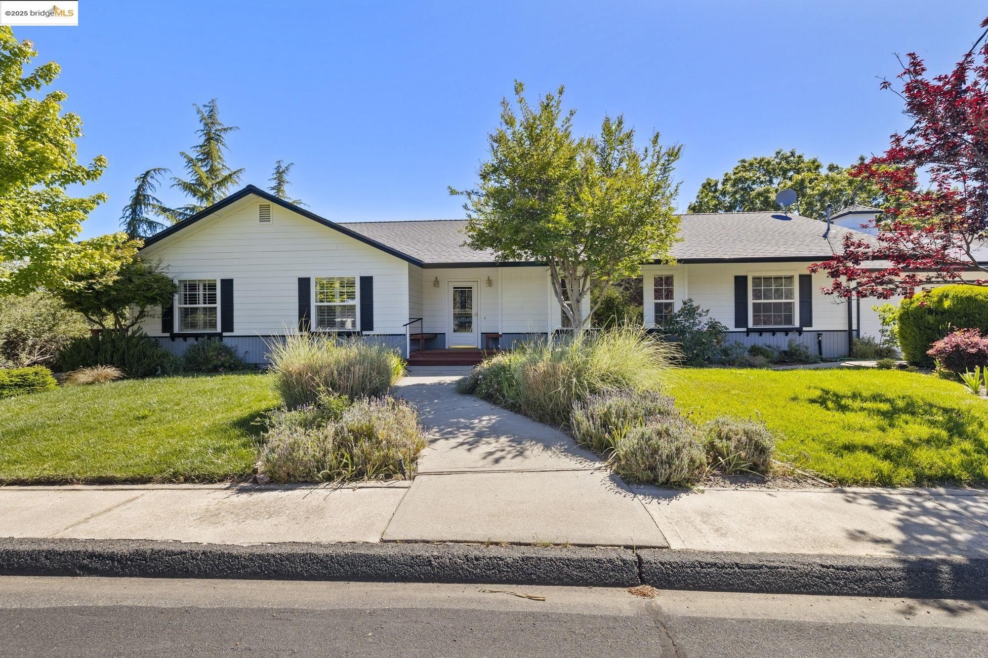 Sonora, California, 95370, United States, 3 Bedrooms Bedrooms, ,2 BathroomsBathrooms,Residential,For Sale,1916057