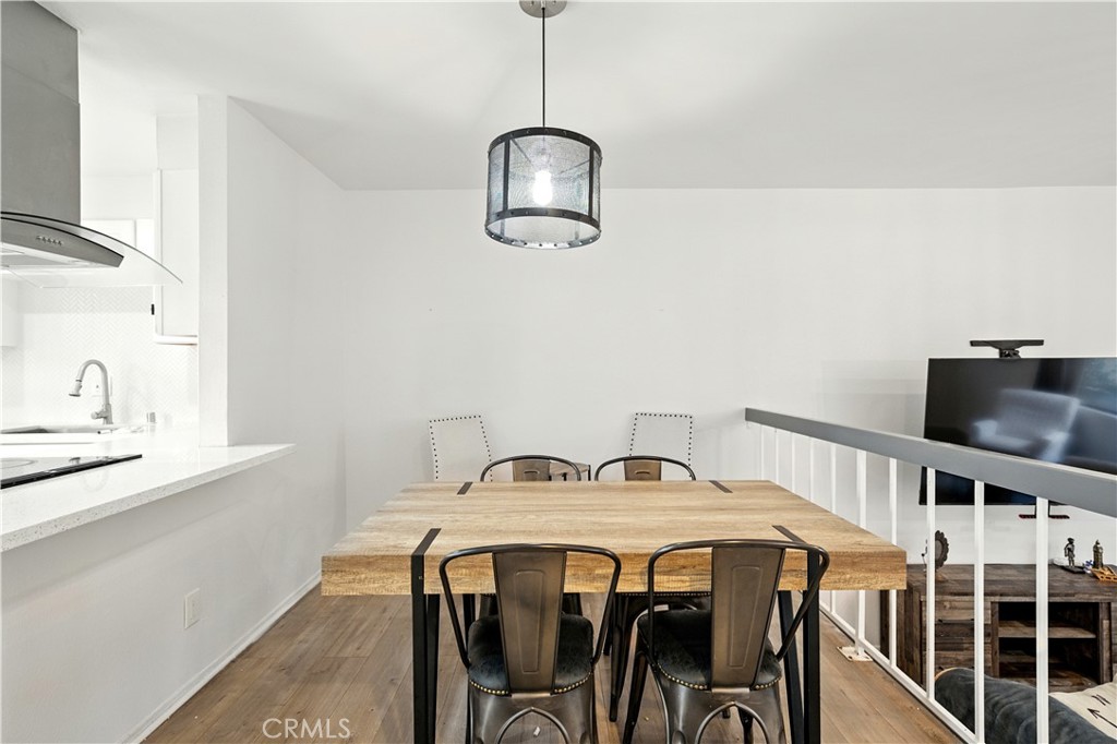 Van Nuys, California, 91405, United States, 3 Bedrooms Bedrooms, ,2 BathroomsBathrooms,Residential,For Sale,1979582