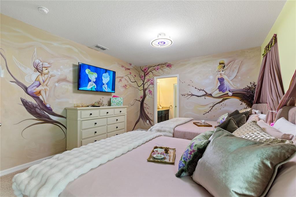 Davenport, Florida, 33837, United States, 7 Bedrooms Bedrooms, ,6 BathroomsBathrooms,Residential,For Sale,1883075