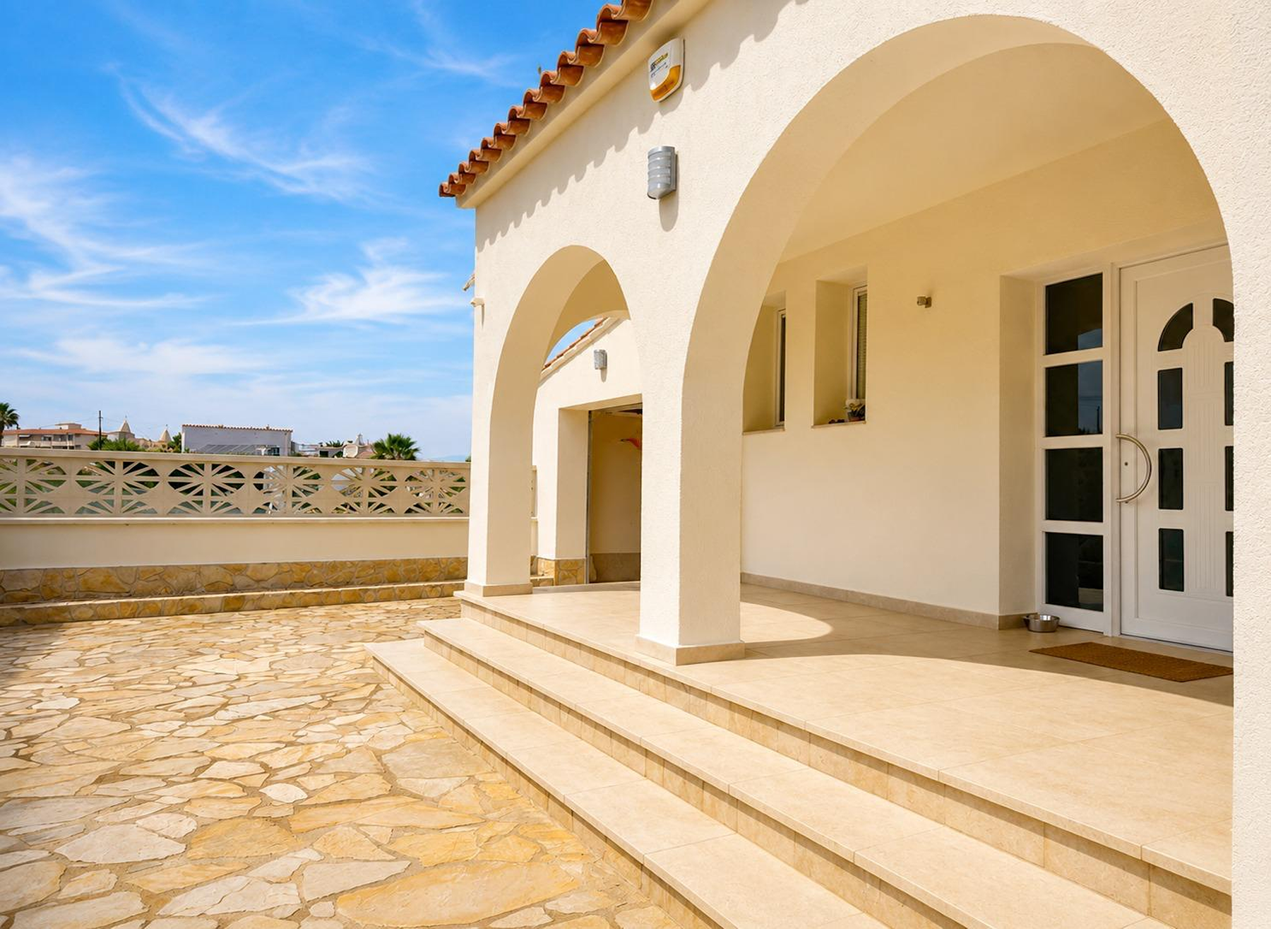  Contemporary villa with a 24-meter mooring in Santa Margarida, Roses - 物件實景