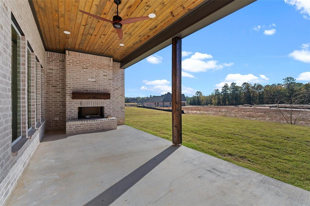 Shreveport, Louisiana, 71106, United States, 4 Bedrooms Bedrooms, ,4 BathroomsBathrooms,Residential,For Sale,1993078