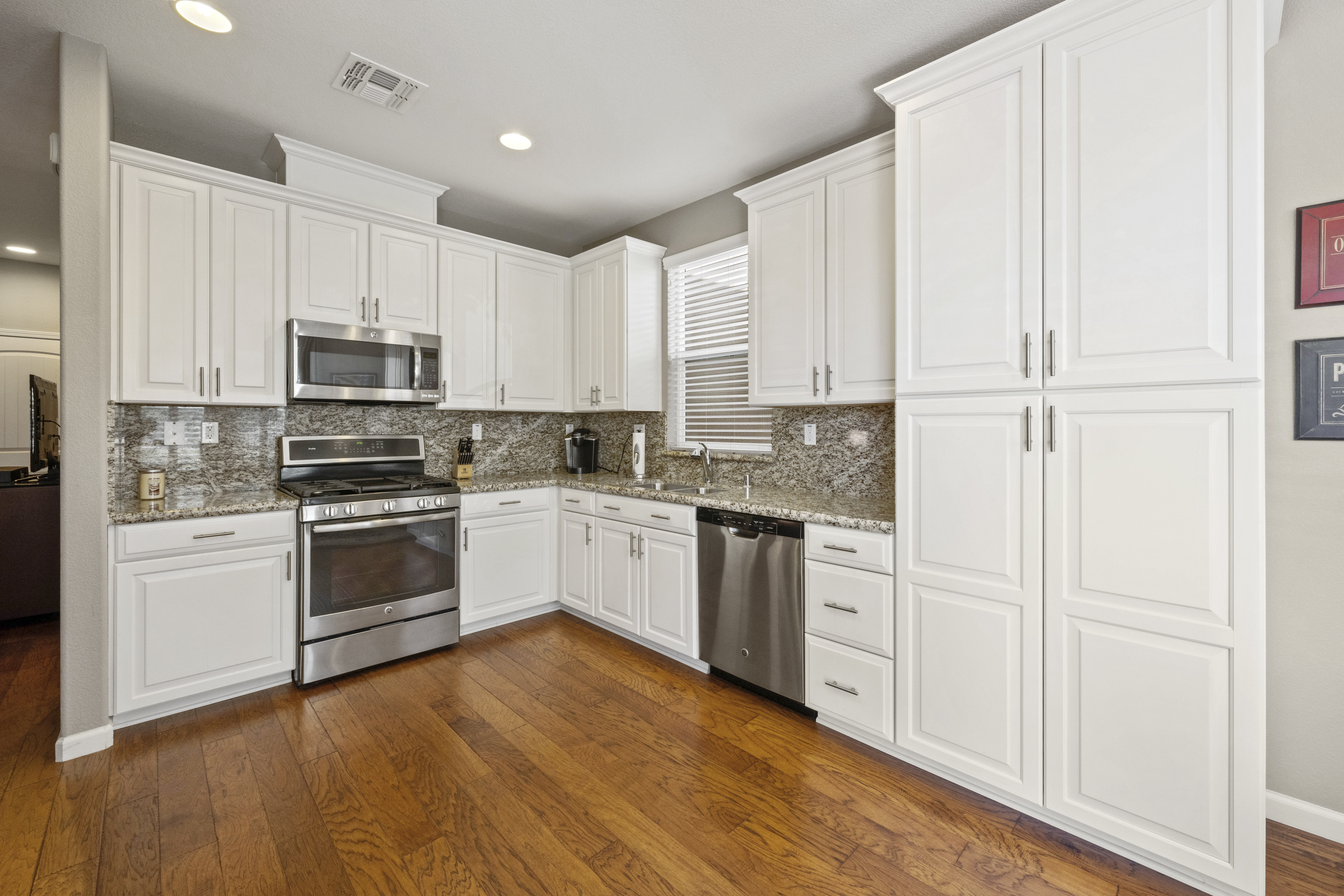  3041 Village Center Drive, Roseville, CA 95747 - 物件實景