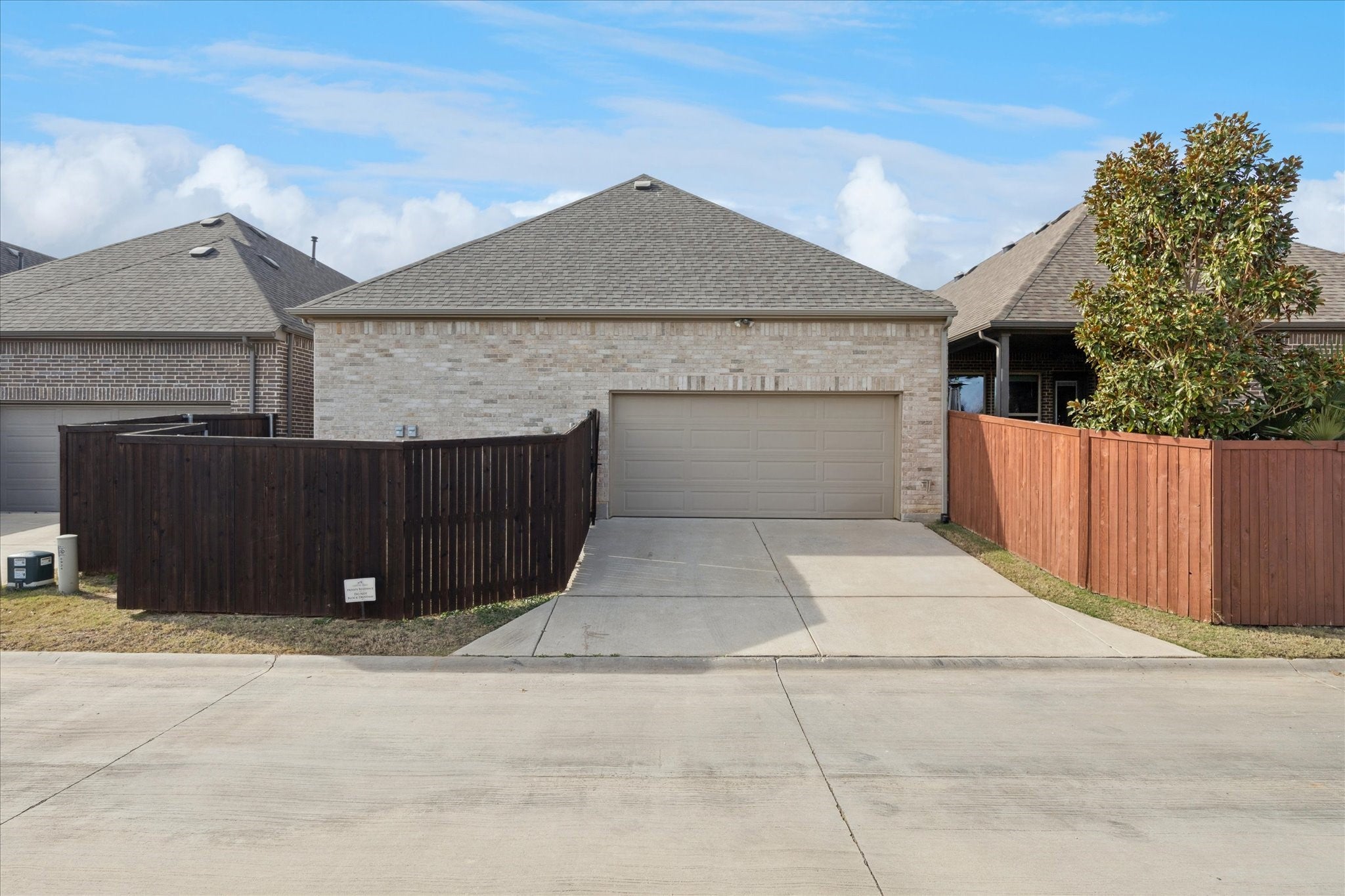 North Richland Hills, Texas, 76182, United States, 4 Bedrooms Bedrooms, ,3 BathroomsBathrooms,Residential,For Sale,2047966