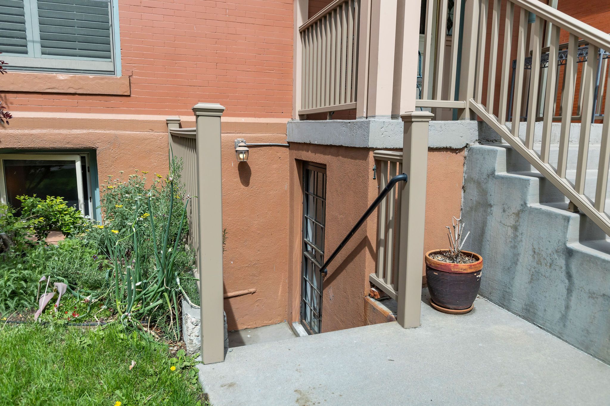  Rare opportunity to own on one of Cheesman Parks most desired blocks - 物件實景