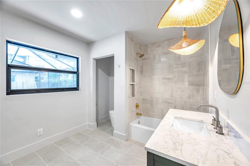 Tampa, Florida, 33629, United States, 4 Bedrooms Bedrooms, ,3 BathroomsBathrooms,Residential,For Sale,1906896