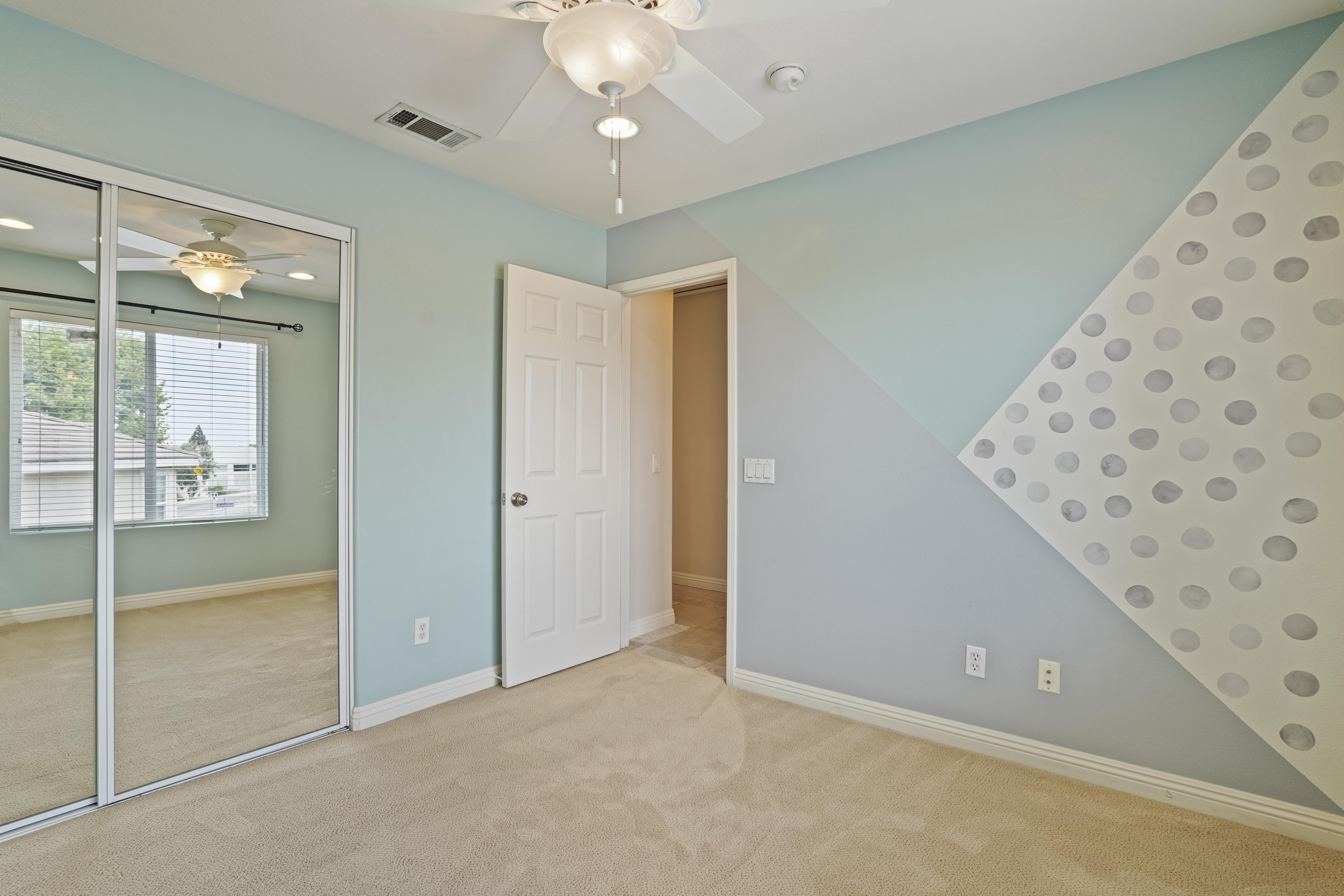  2496 Maxson Court, Signal Hill, CA 90755 - 物件實景