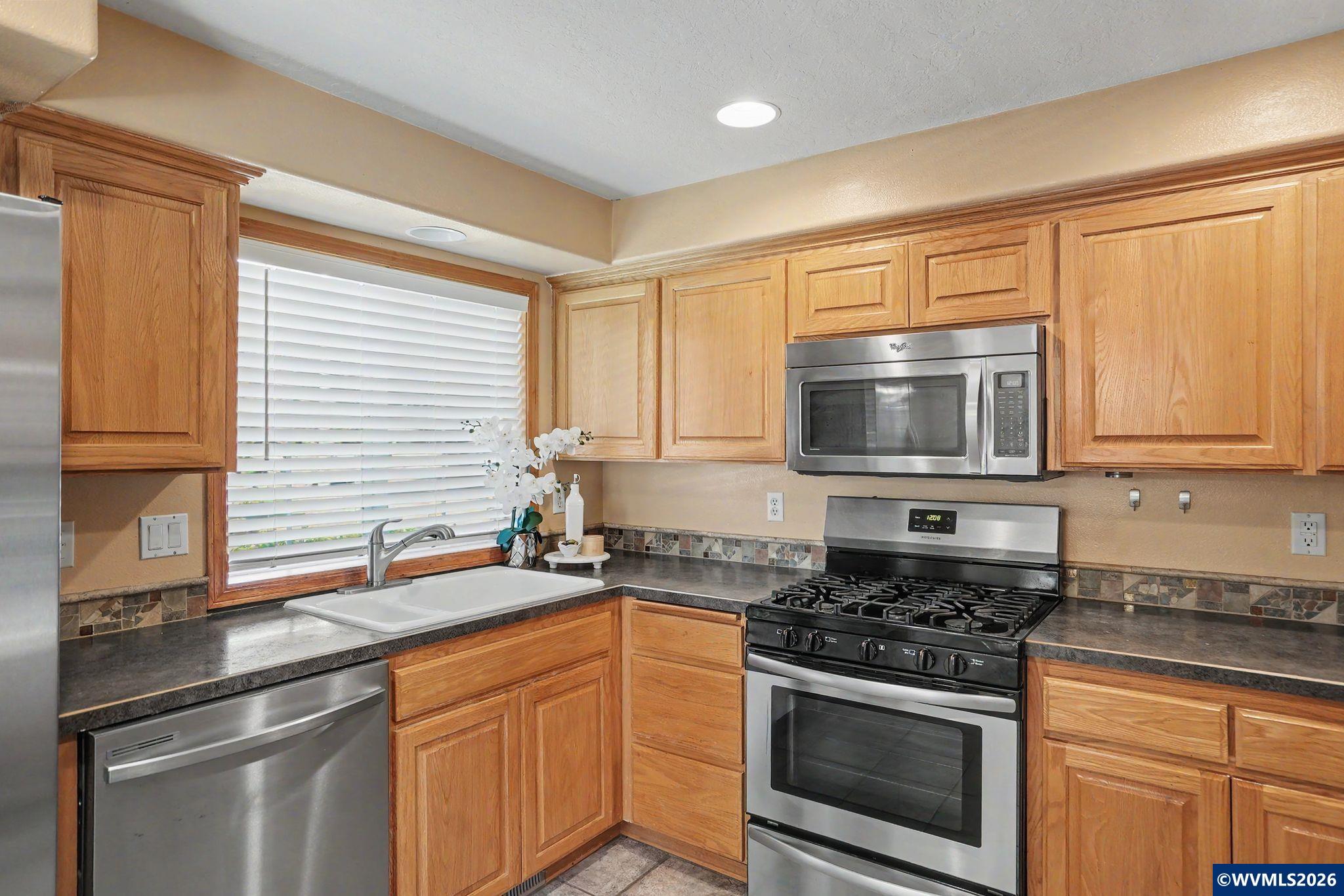 LA Costa Loop, Salem, OR 97302 #1