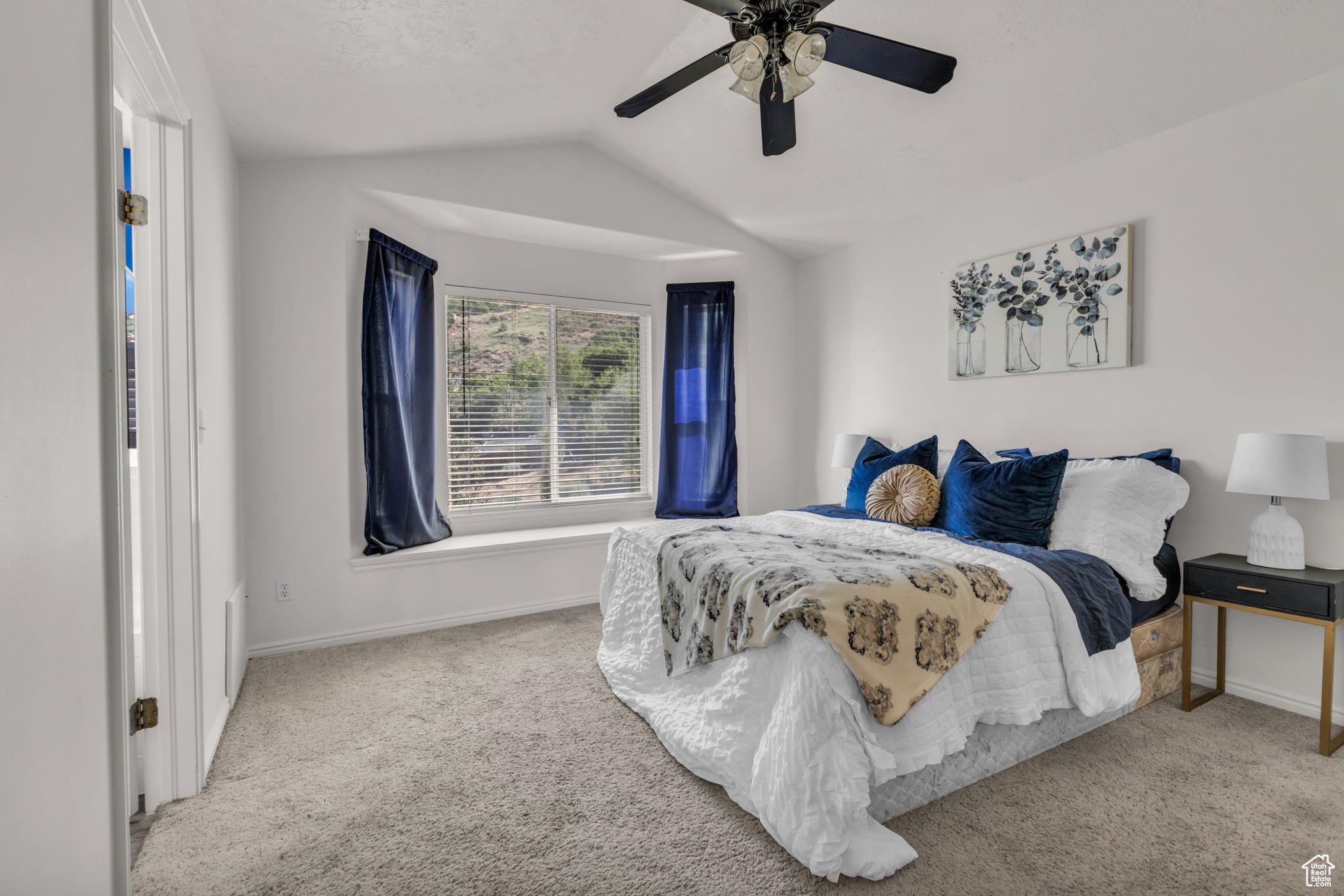 Ogden, Utah, 84404, United States, 4 Bedrooms Bedrooms, ,3 BathroomsBathrooms,Residential,For Sale,1867138