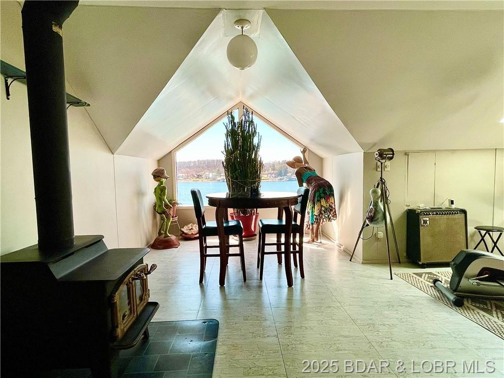 Gravois Mills, Missouri, 65037, United States, 5 Bedrooms Bedrooms, ,4 BathroomsBathrooms,Residential,For Sale,1829995
