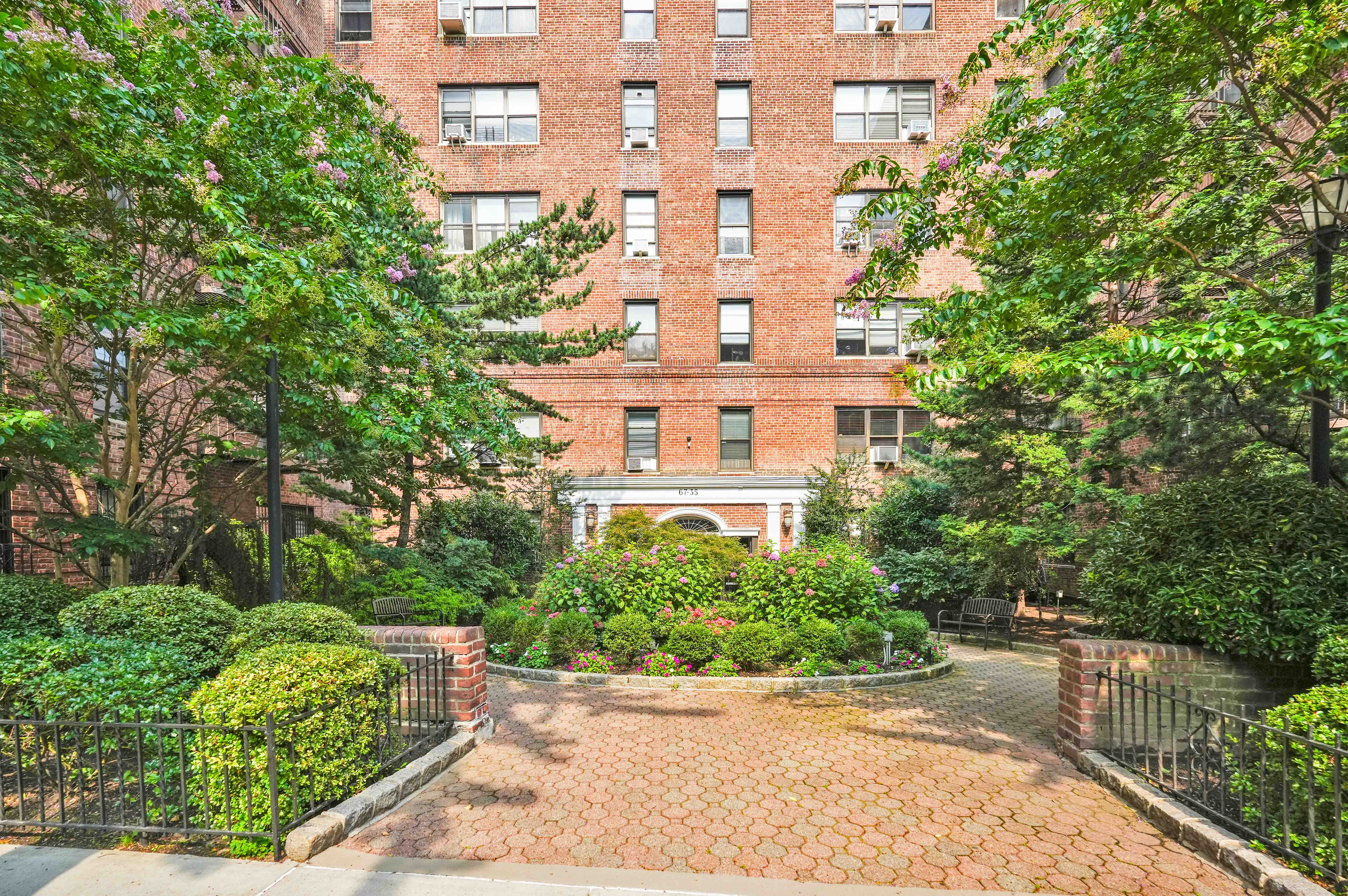  67-35 Yellowstone Boulevard #4P, Forest Hills, NY, 11375 - 物件實景