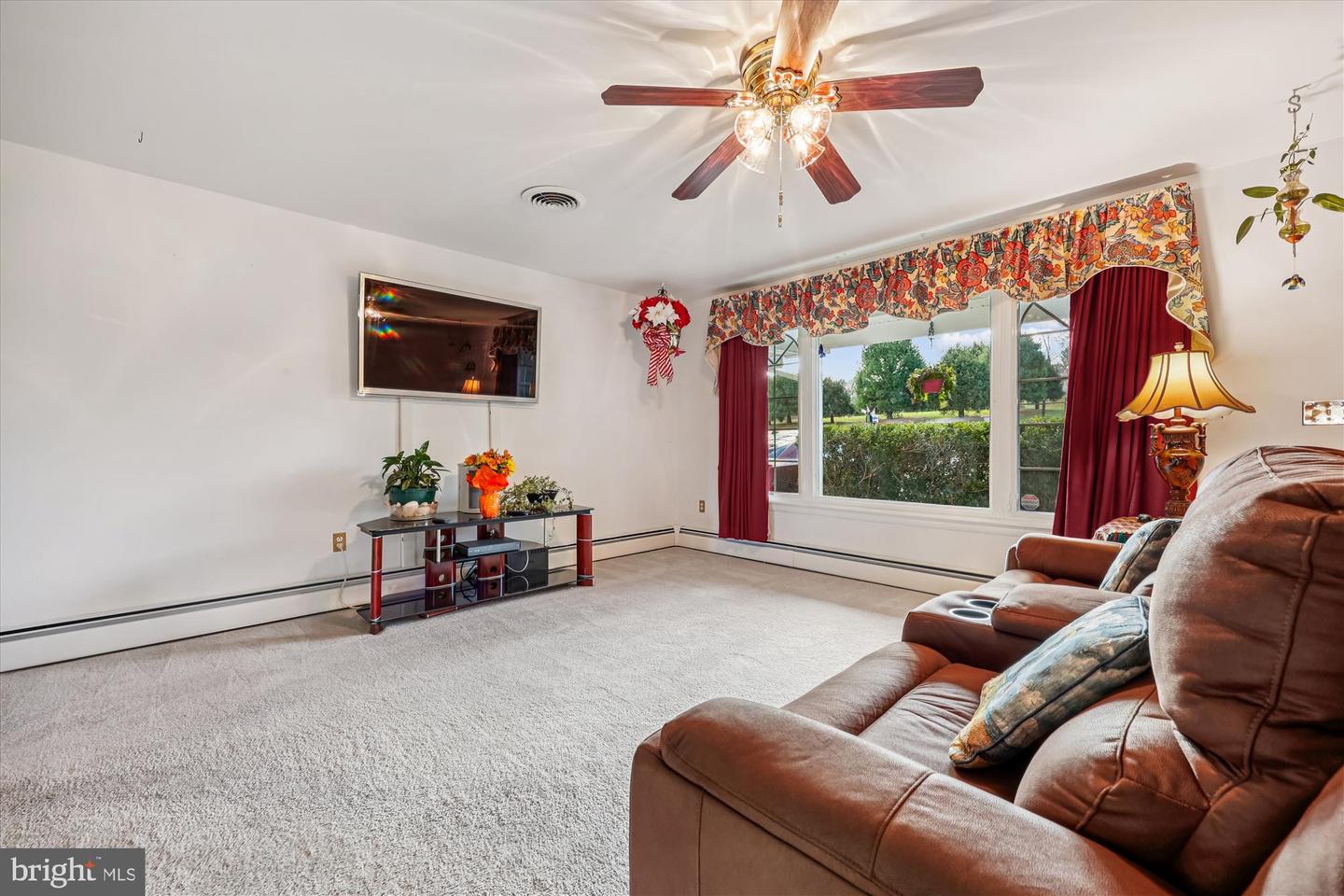 Ijamsville, Maryland, 21754, United States, 3 Bedrooms Bedrooms, ,3 BathroomsBathrooms,Residential,For Sale,1995744