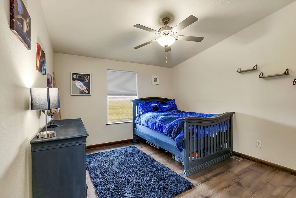 Donnelly, Idaho, 83615, United States, 3 Bedrooms Bedrooms, ,1 BathroomBathrooms,Residential,For Sale,2005150