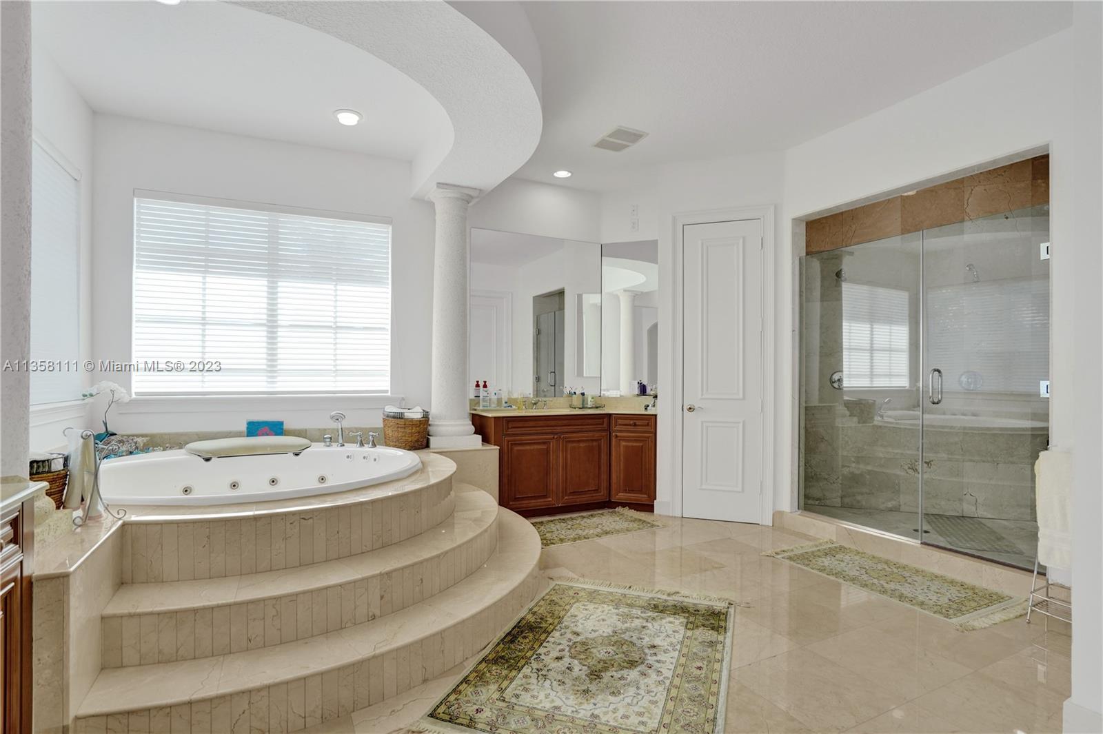 1130 Harbor Ct, Hollywood, Florida, 33019, United States, 7 Bedrooms Bedrooms, ,8 BathroomsBathrooms,Residential,For Sale,1130 Harbor Ct,1246001
