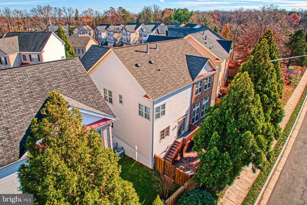 Lorton, Virginia, 22079, United States, 5 Bedrooms Bedrooms, ,4 BathroomsBathrooms,Residential,For Sale,2001485