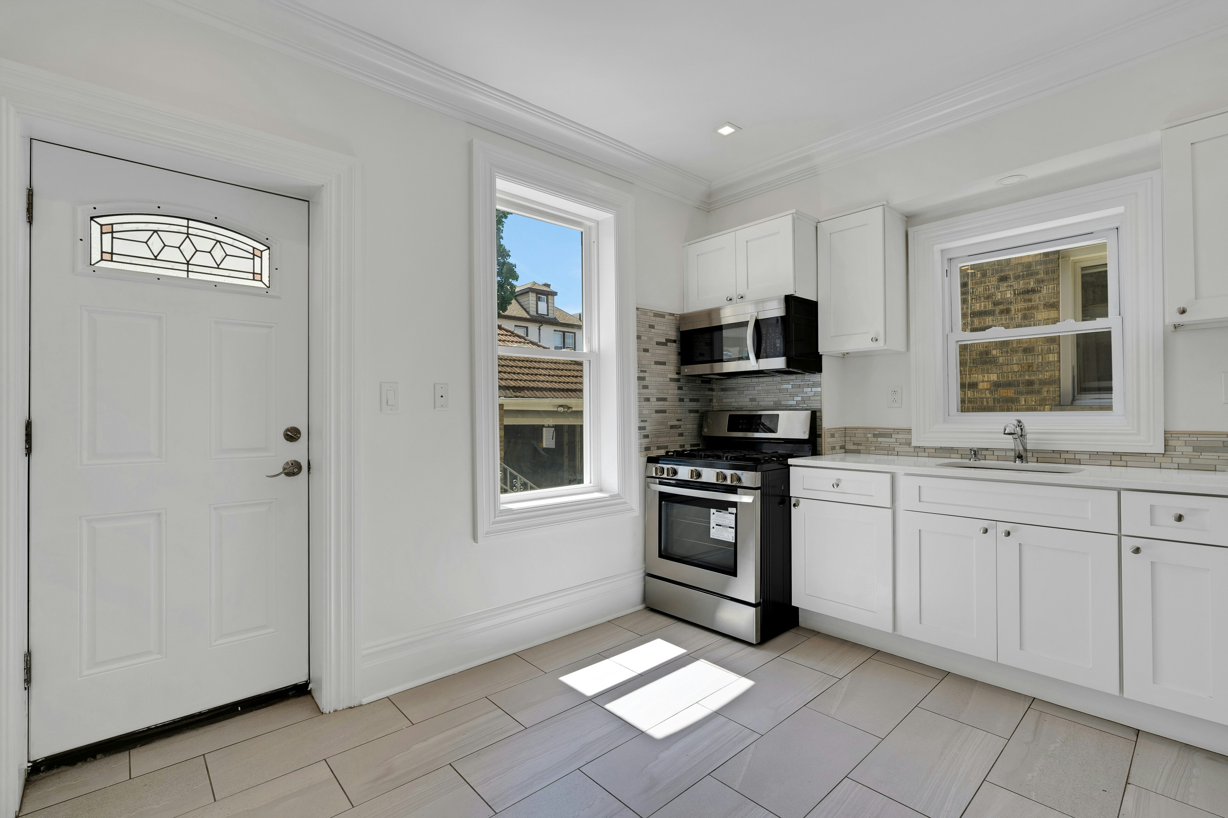  8128 Kennedy Blvd, North Bergen, NJ 07047 - 物件實景