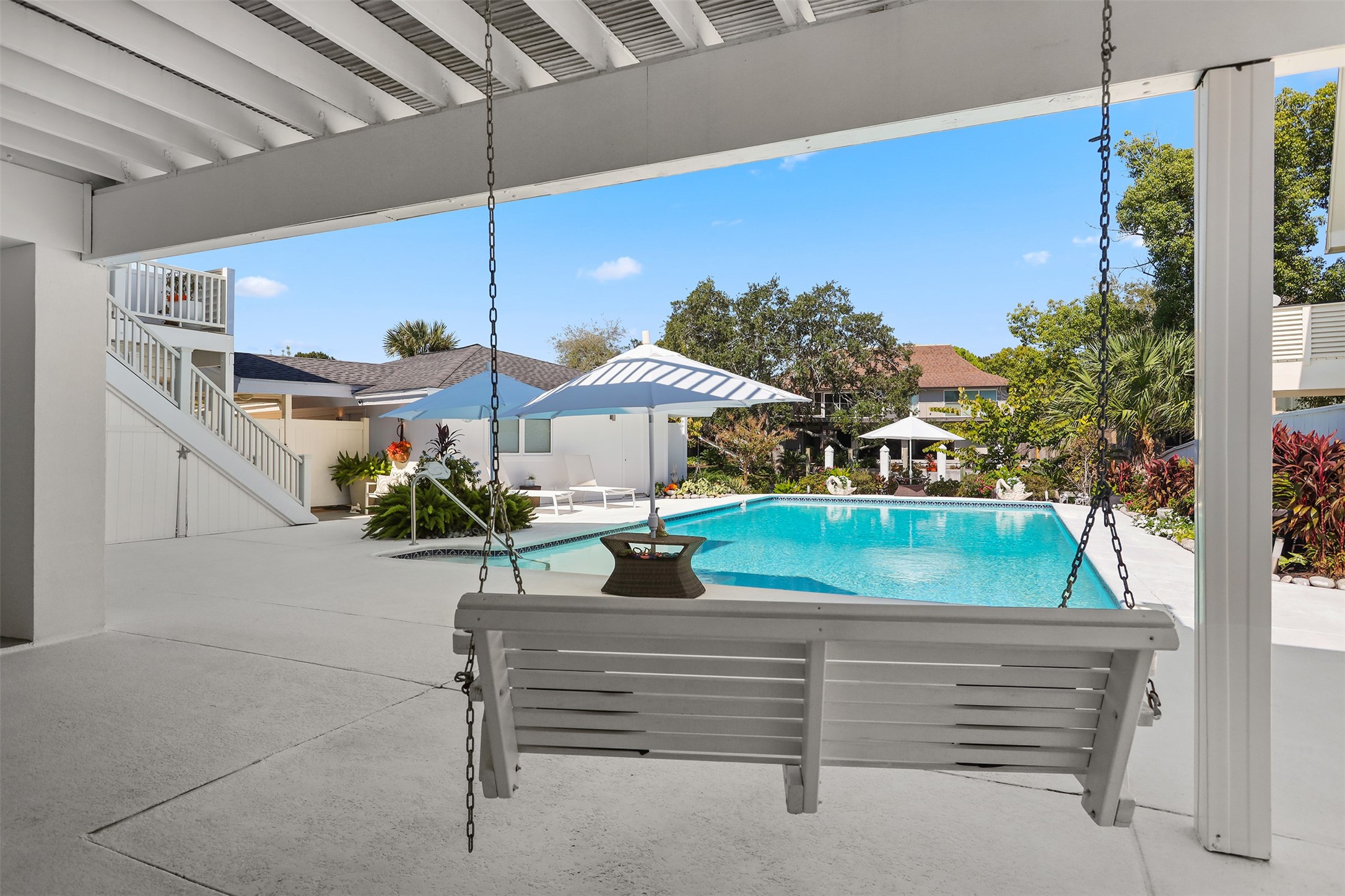 Nassau Bay, Texas, 77058, United States, 5 Bedrooms Bedrooms, ,5 BathroomsBathrooms,Residential,For Sale,1988330