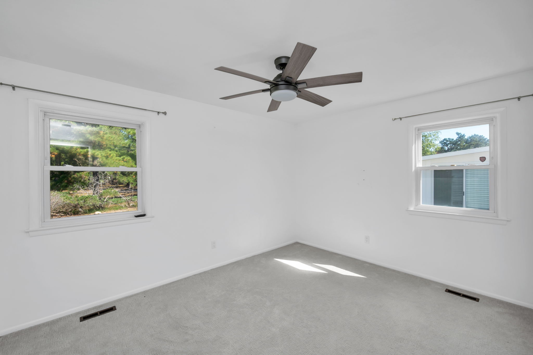  Sunny and Bright Yorkshire Model in Silver Ridge Park West - 物件實景