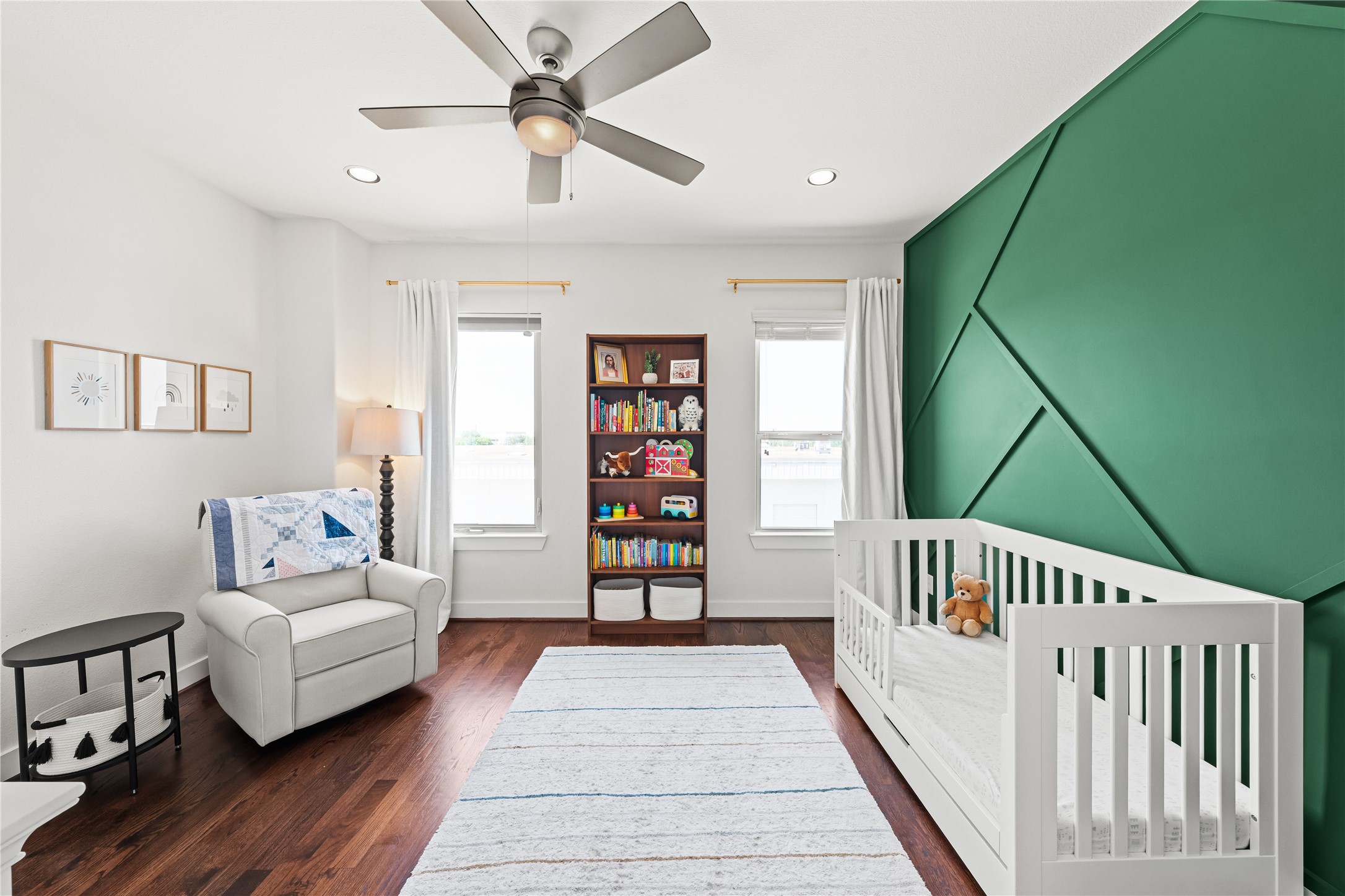  5809 E Post Oak Lane - 物件實景