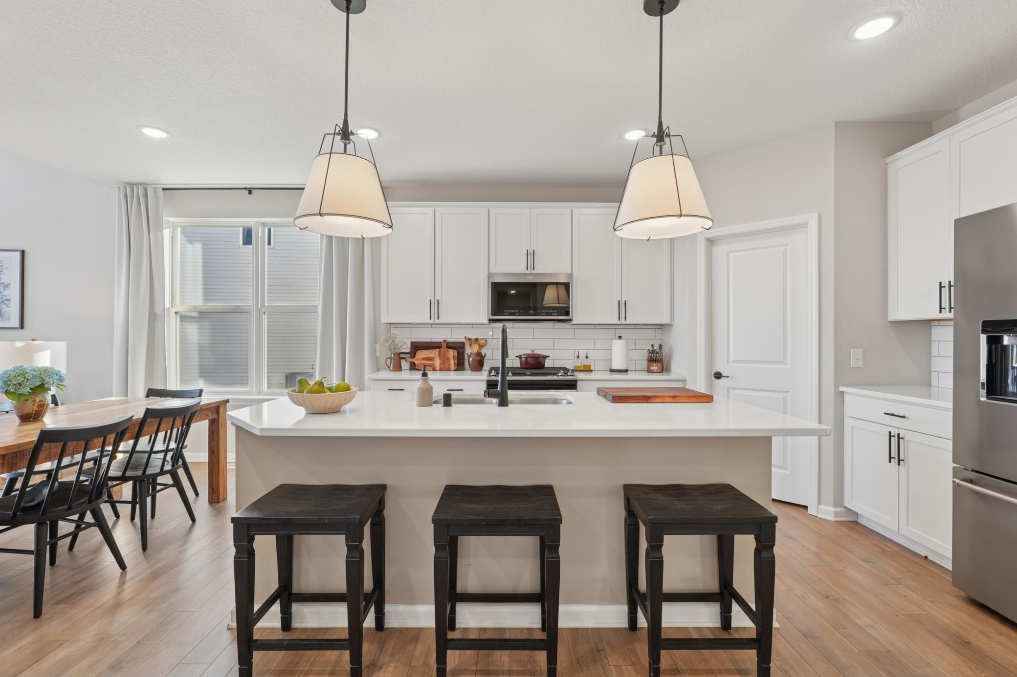 Lake Elmo, Minnesota, 55042, United States, 4 Bedrooms Bedrooms, ,3 BathroomsBathrooms,Residential,For Sale,1999668