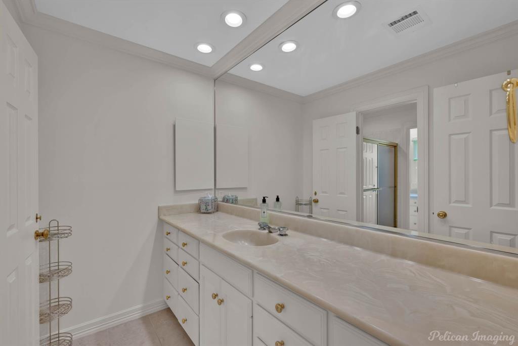 Shreveport, Louisiana, 71106, United States, 5 Bedrooms Bedrooms, ,6 BathroomsBathrooms,Residential,For Sale,1942292
