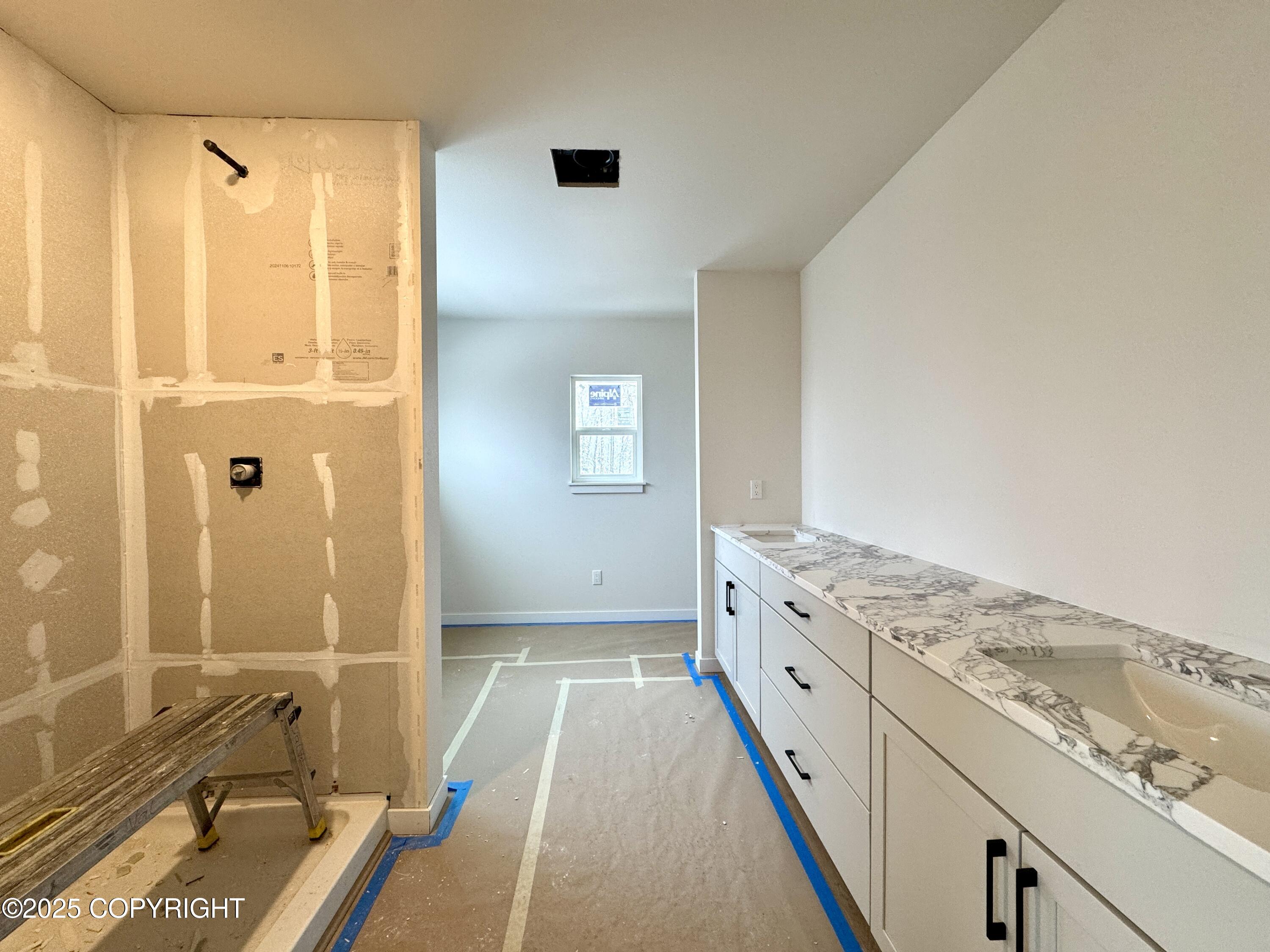 Soldotna, Alaska, 99669, United States, 4 Bedrooms Bedrooms, ,2 BathroomsBathrooms,Residential,For Sale,1982121