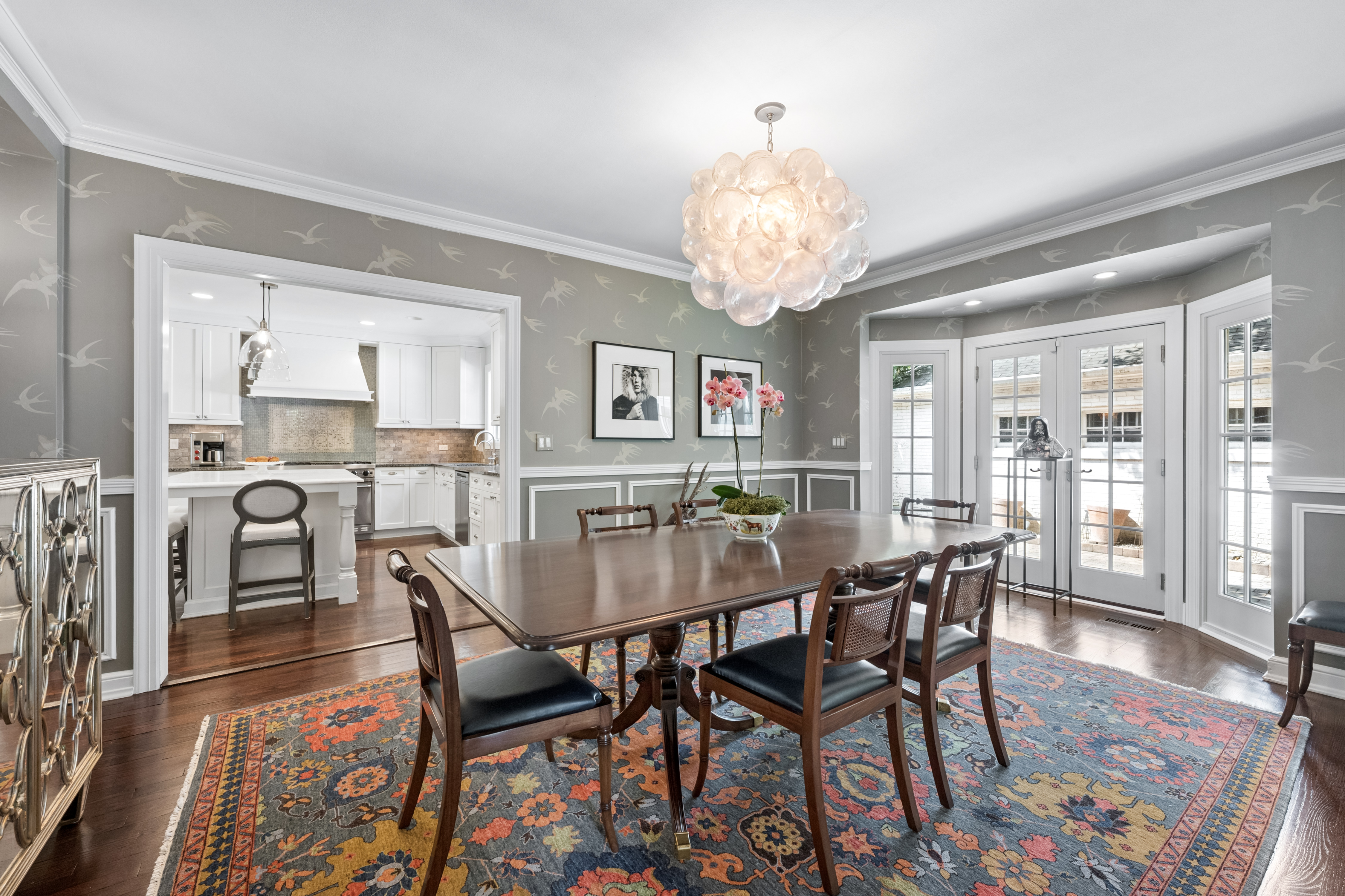  Rare, Fully Renovated, Updated Home Offering Move-In-Ready Luxury - 物件實景