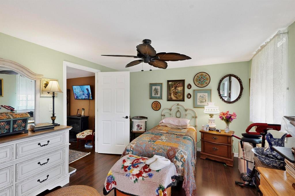 Sunset, Texas, 76270, United States, 4 Bedrooms Bedrooms, ,4 BathroomsBathrooms,Residential,For Sale,1974104