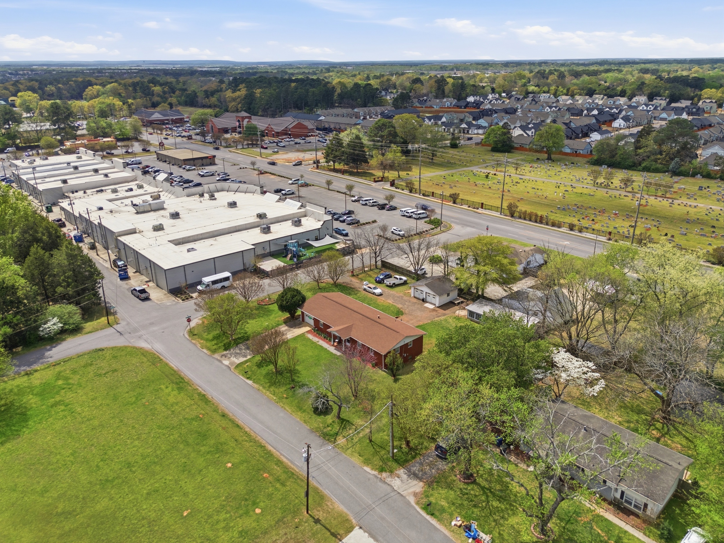  601 Walton Drive - 物件實景