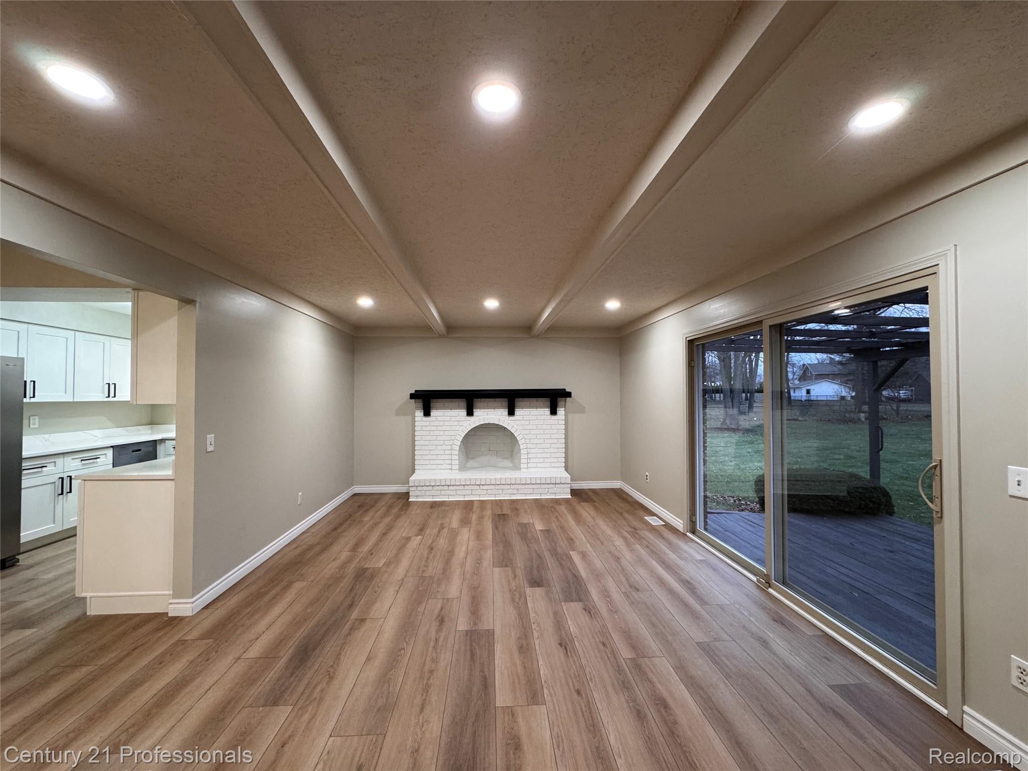 Troy, Michigan, 48085, United States, 4 Bedrooms Bedrooms, ,3 BathroomsBathrooms,Residential,For Sale,2009052