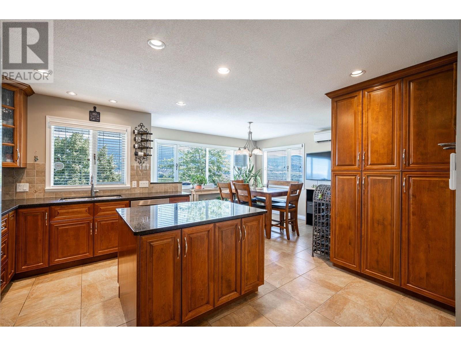 VERNON, British Columbia, V1H 1X1, CA, 4 Bedrooms Bedrooms, ,3 BathroomsBathrooms,Residential,For Sale,1948801