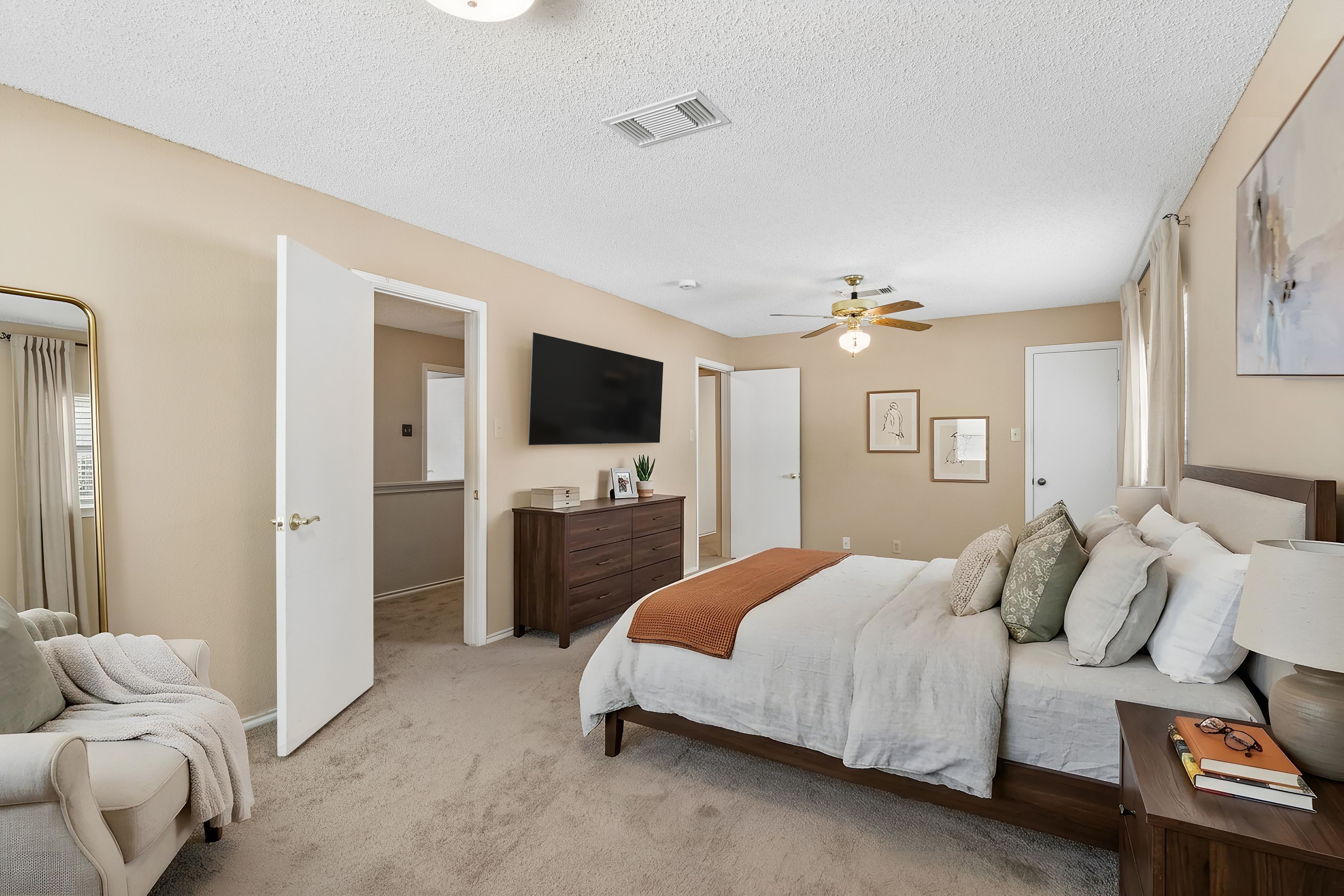 Stylish Two-Story in Huntington Place - 物件實景