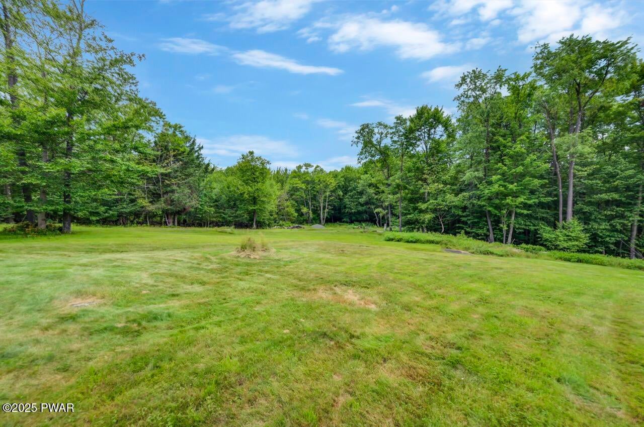 Honesdale, Pennsylvania, 18431, United States, 5 Bedrooms Bedrooms, ,4 BathroomsBathrooms,Residential,For Sale,1973688