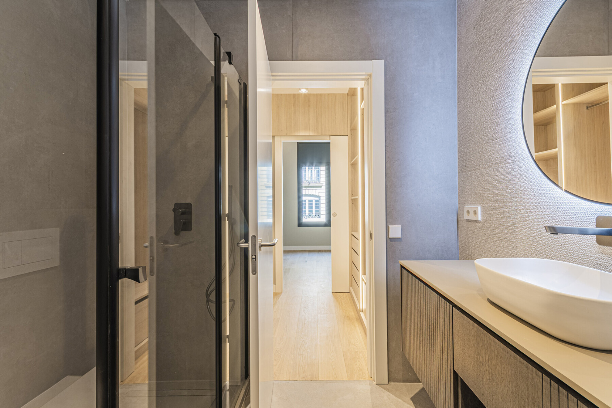  Elegant 5 Bedroom Renovated Apartment in Barcelona - 物件實景