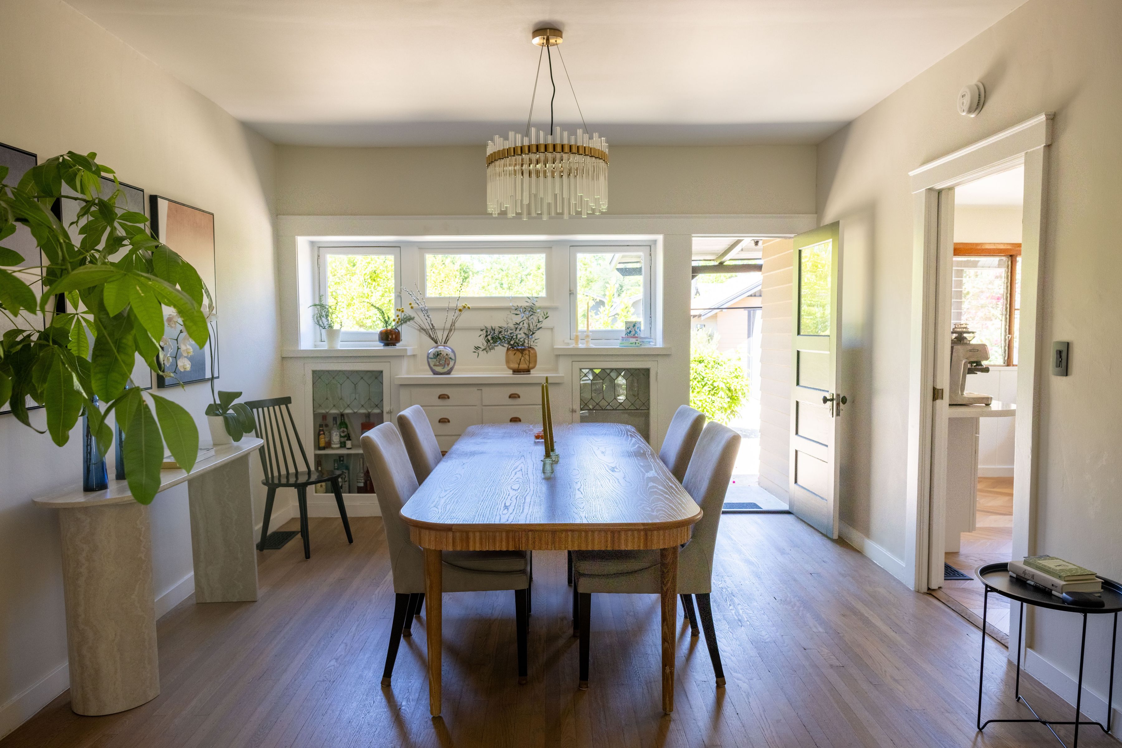  889 North Chester Avenue - 物件實景