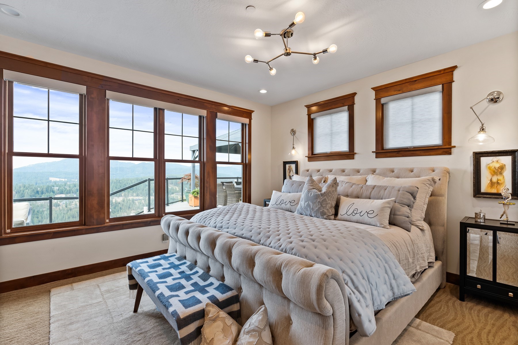  Stunning Contemporary Home with Lake Views - 物件實景