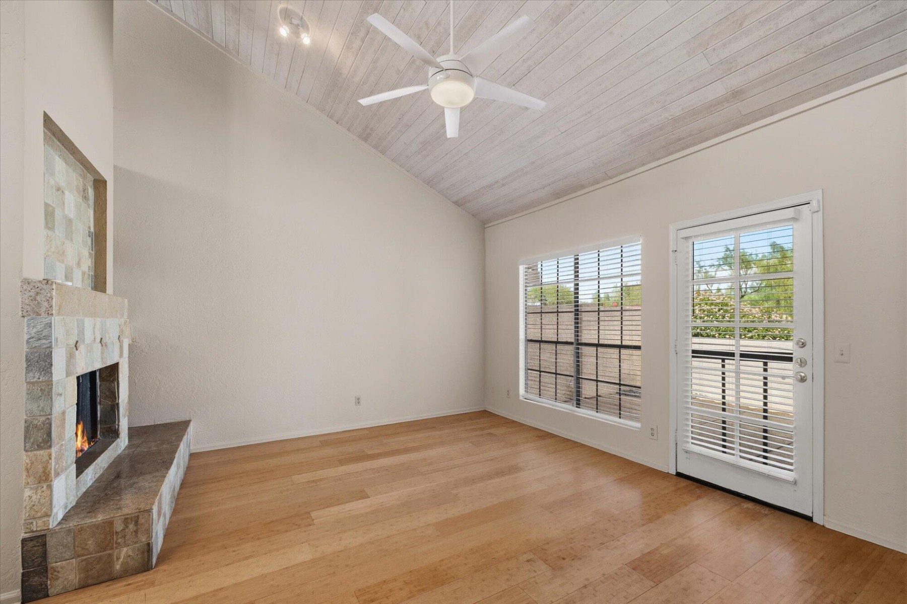  7800 E Lincoln Drive  Scottsdale, AZ - 物件實景