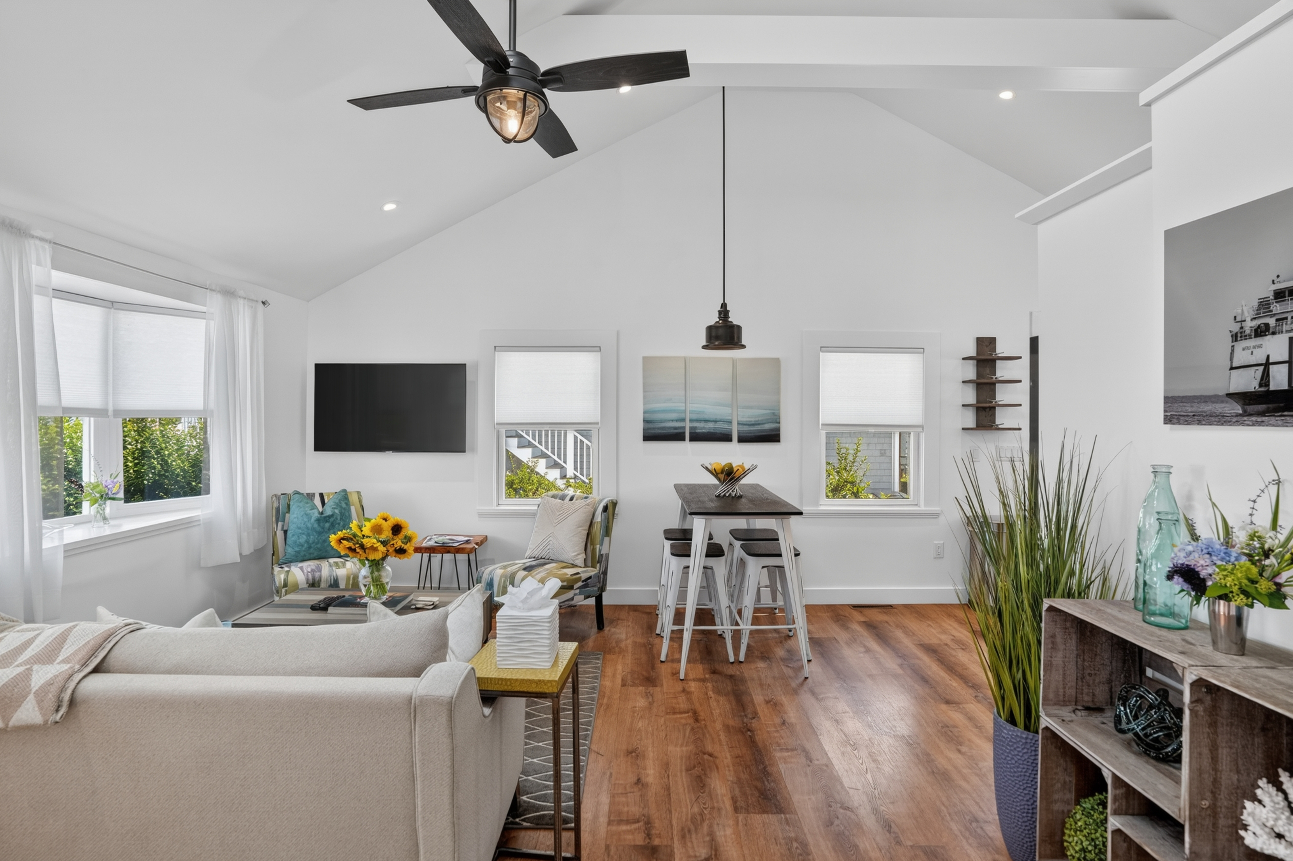  Rare Downtown Vineyard Haven Compound Offering - 物件實景
