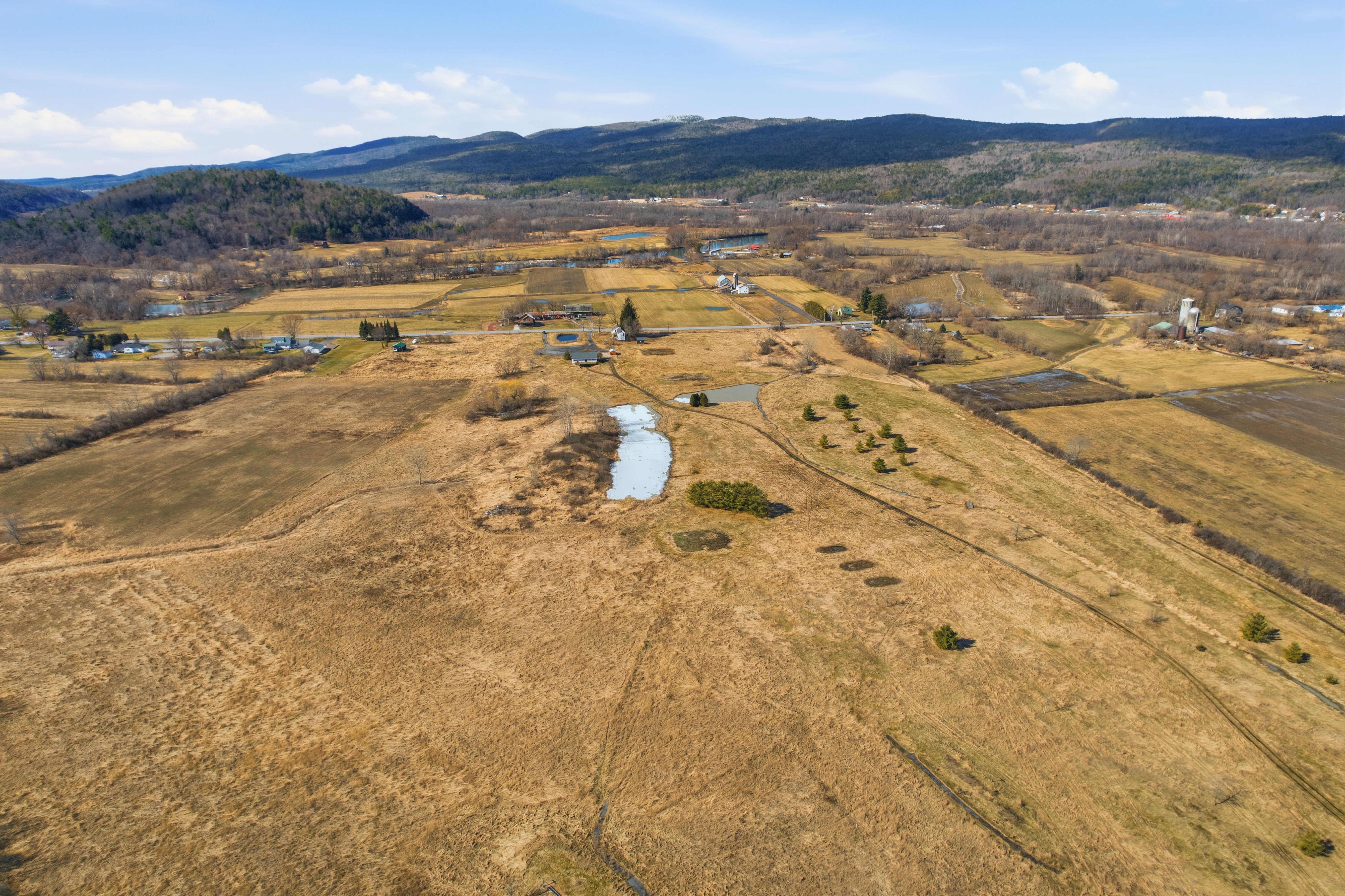  134 Acres in Scenic Washington County - 物件實景